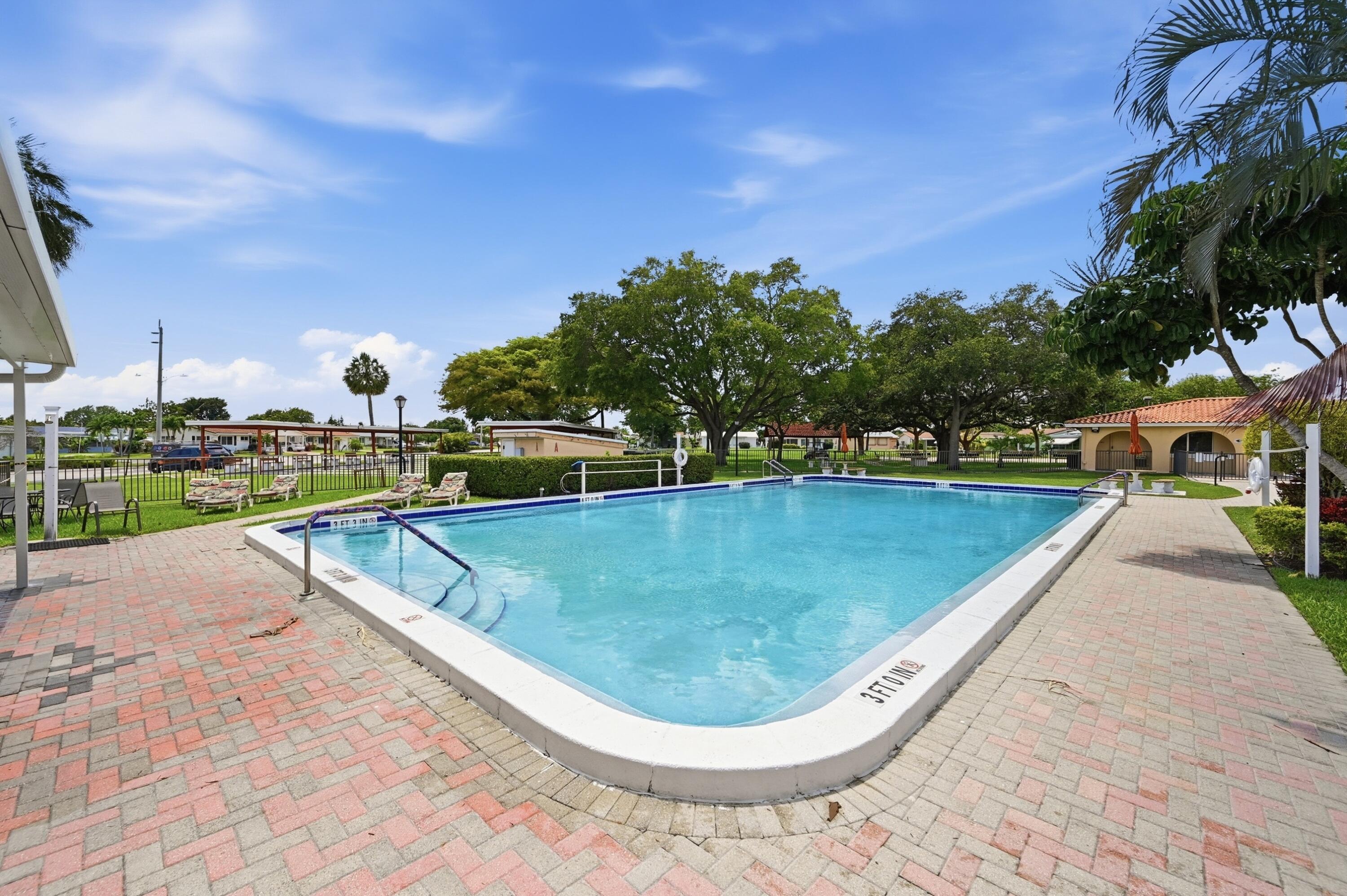 MAINLANDS OF TAMARAC LAKES - Residential