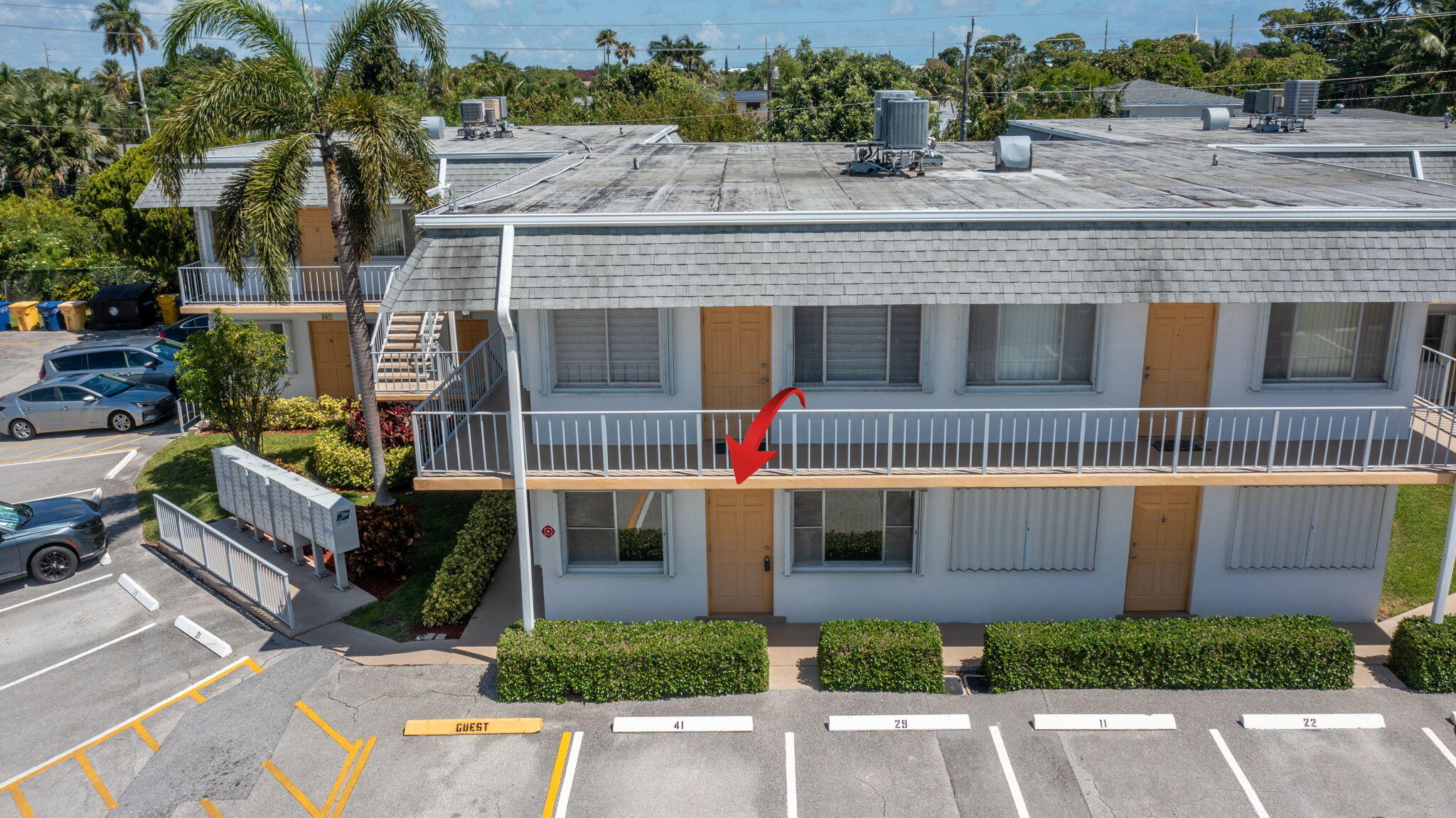 MURRY HILLS APT BLDG CONDO - Residential