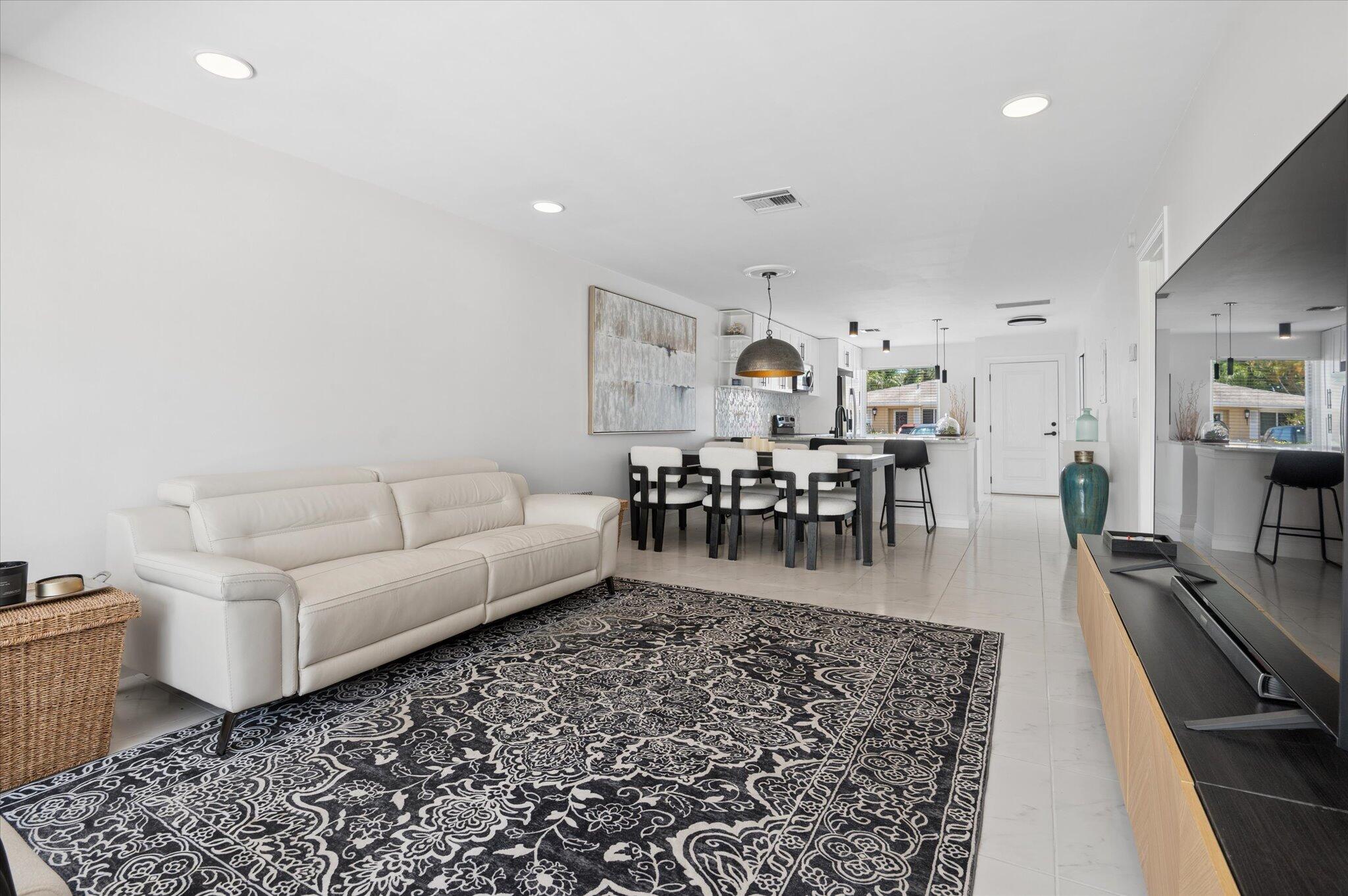 PALM GREENS AT VILLA DEL RAY CONDO II - Residential