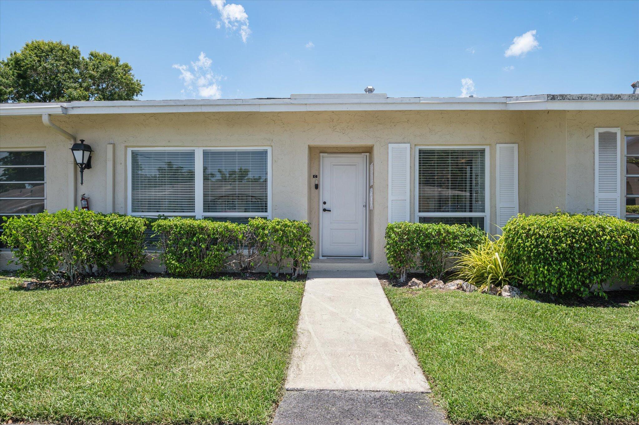 PALM GREENS AT VILLA DEL RAY CONDO II - Residential
