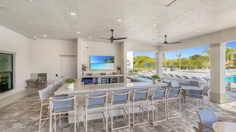 PALM GREENS AT VILLA DEL RAY CONDO II - Residential