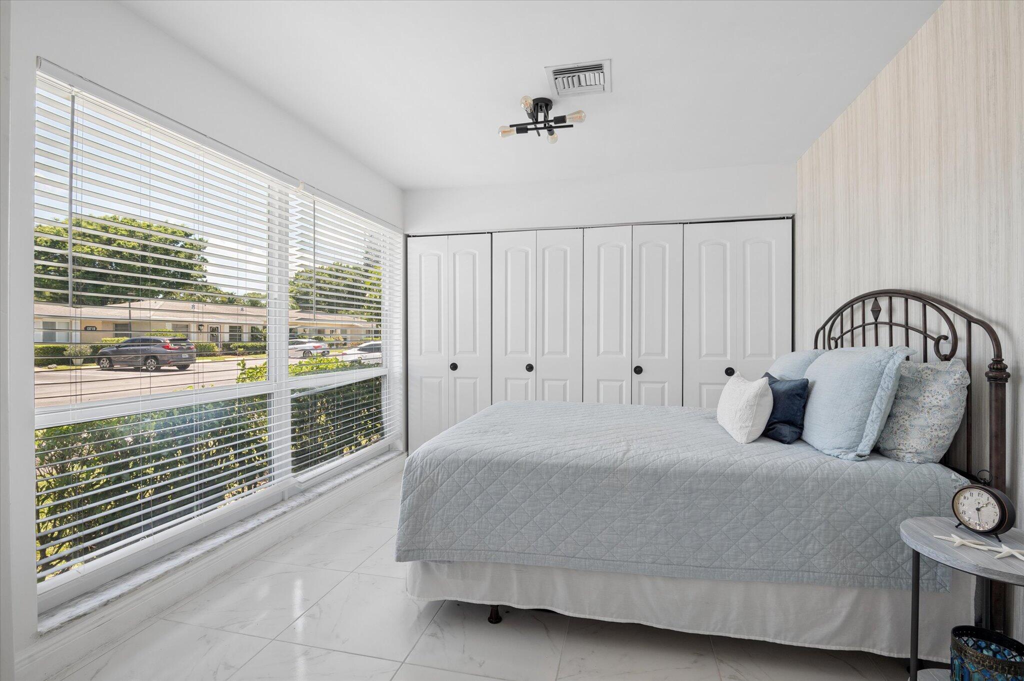 PALM GREENS AT VILLA DEL RAY CONDO II - Residential