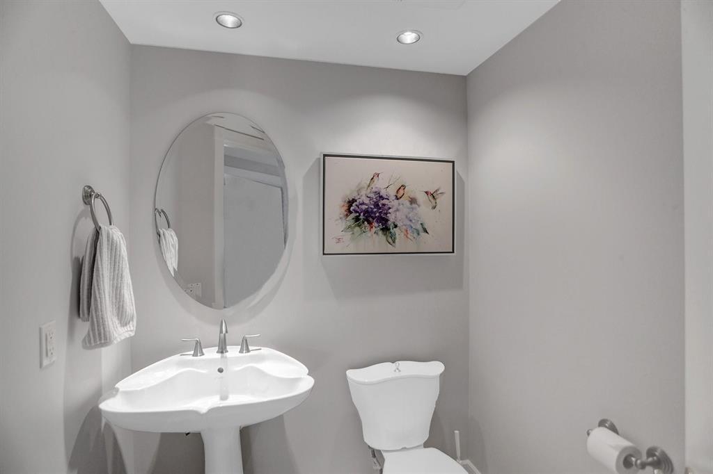 MEDITERRANEA CONDO - Residential