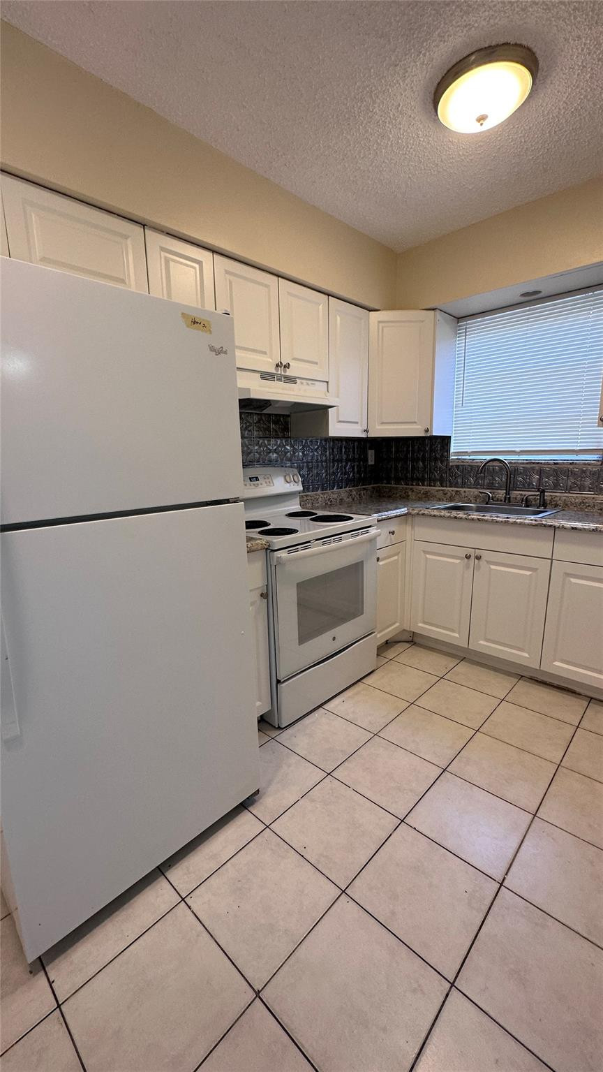 Everglade Land Sales Co F - Residential Lease