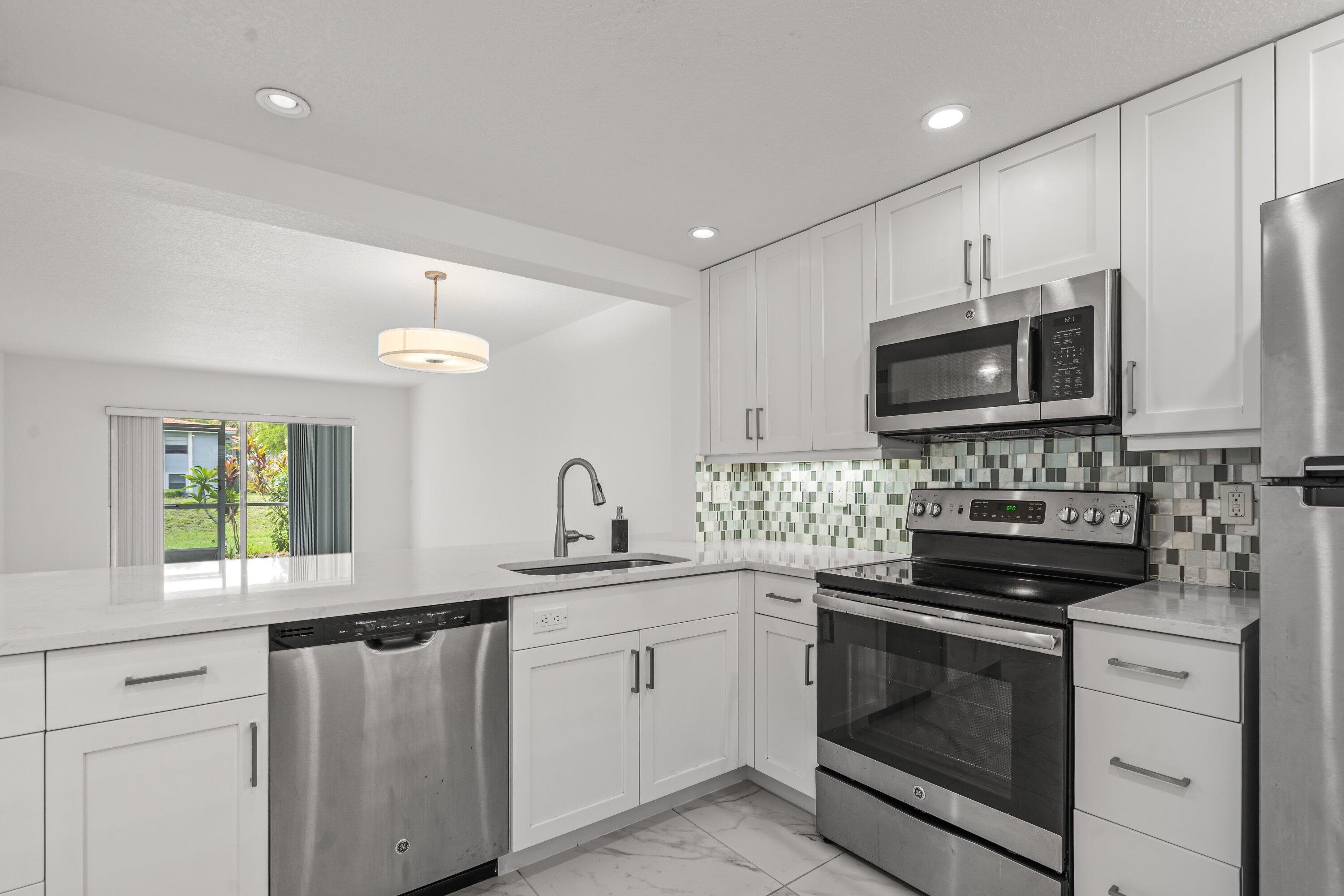 HOLIDAY SPRINGS VILLAGE 2 CONDO - Residential