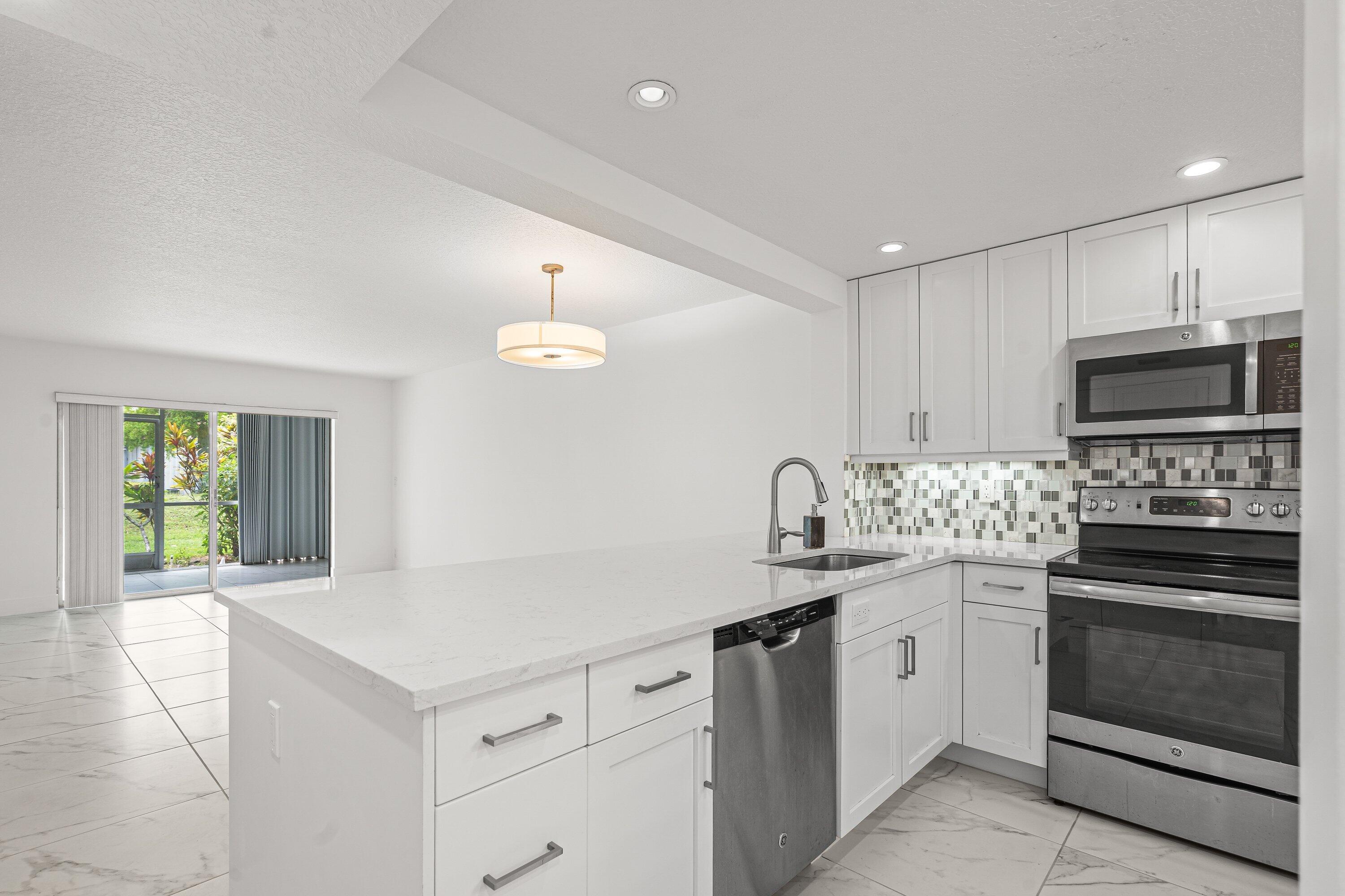 HOLIDAY SPRINGS VILLAGE 2 CONDO - Residential