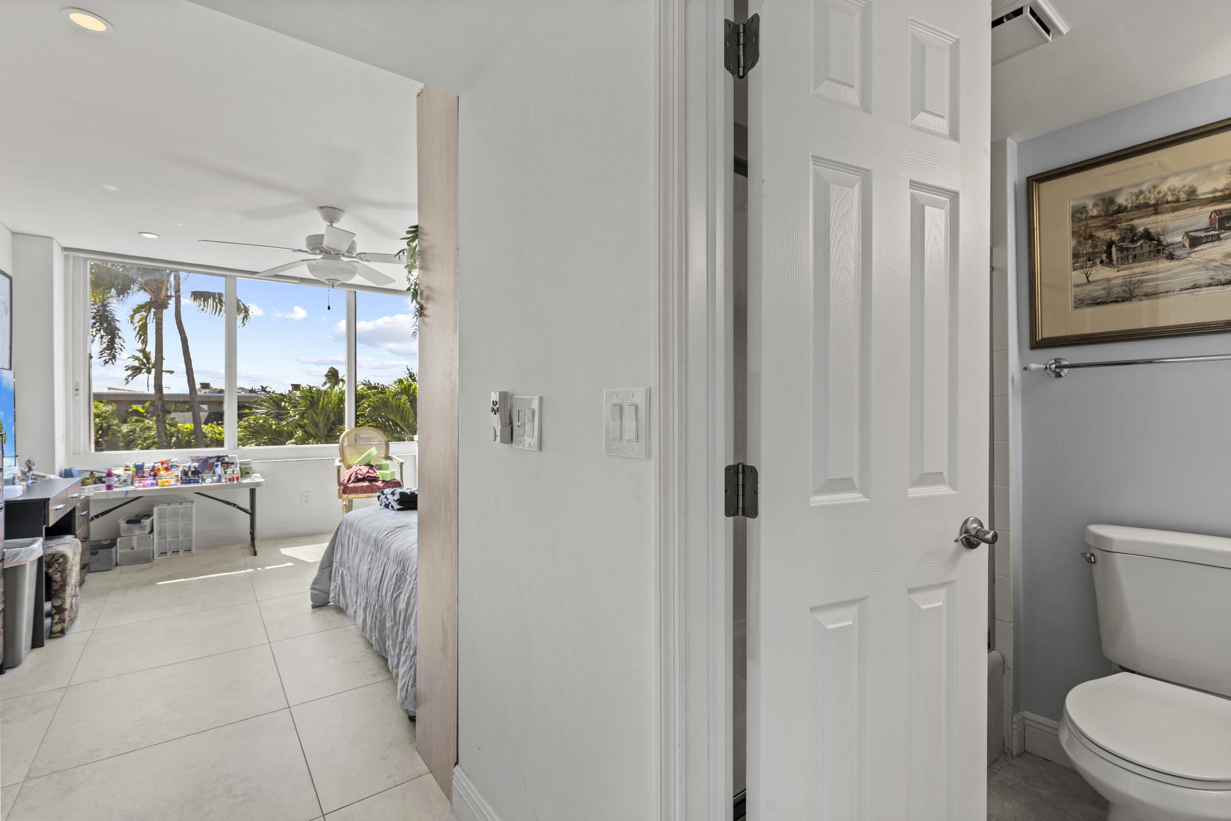 MAYFAIR HOUSE CONDO - Residential