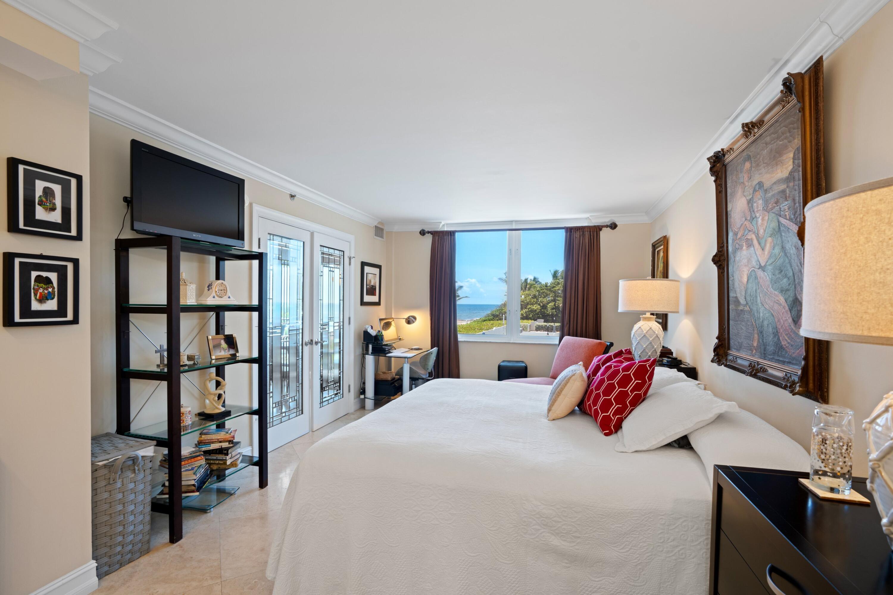 AMBASSADORS V SOUTH CONDO - Residential