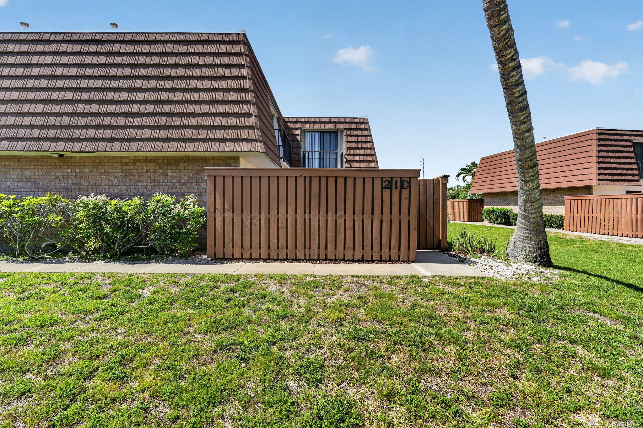 TEQUESTA HILLS CONDO - Residential