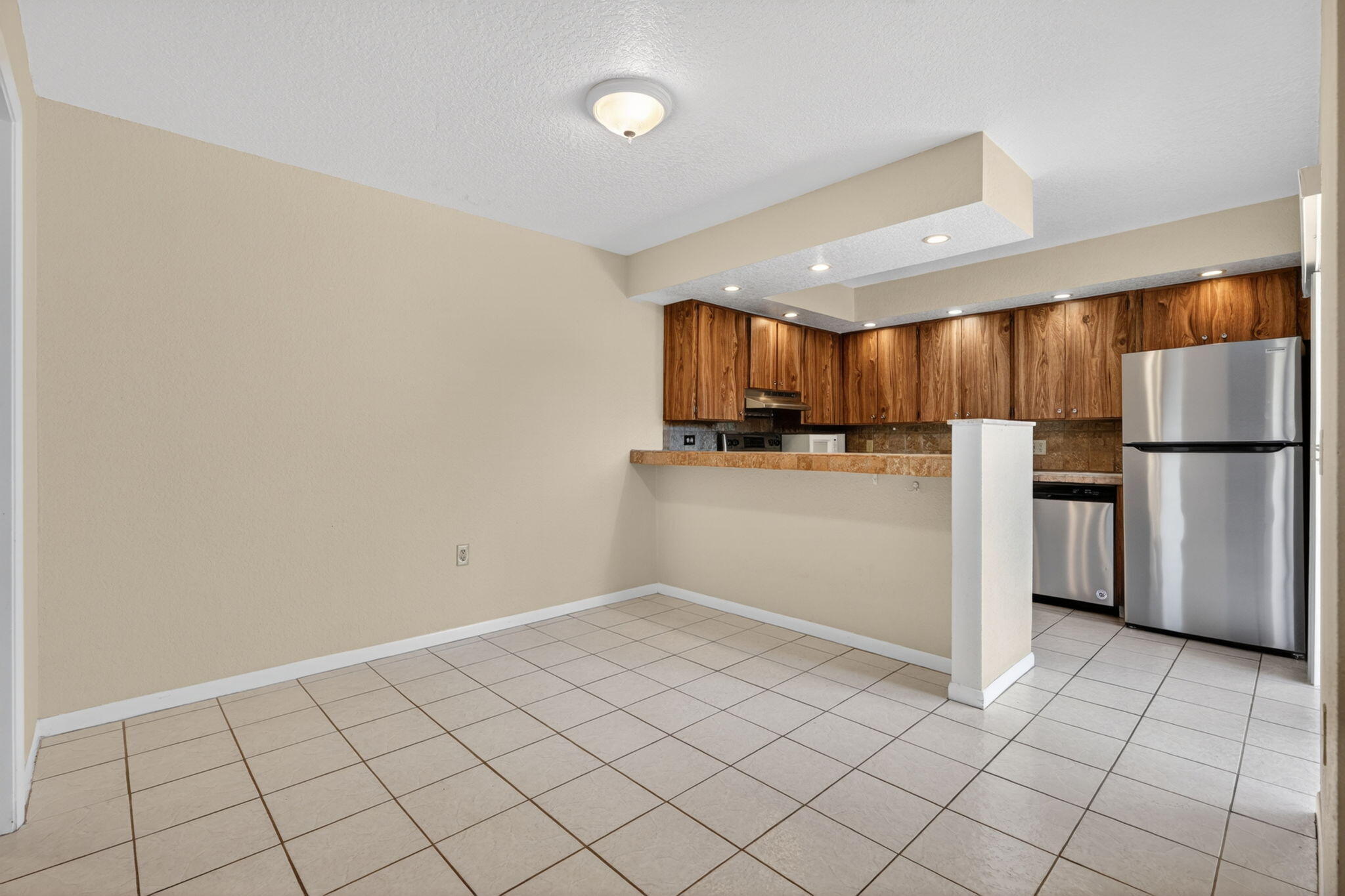 TEQUESTA HILLS CONDO - Residential