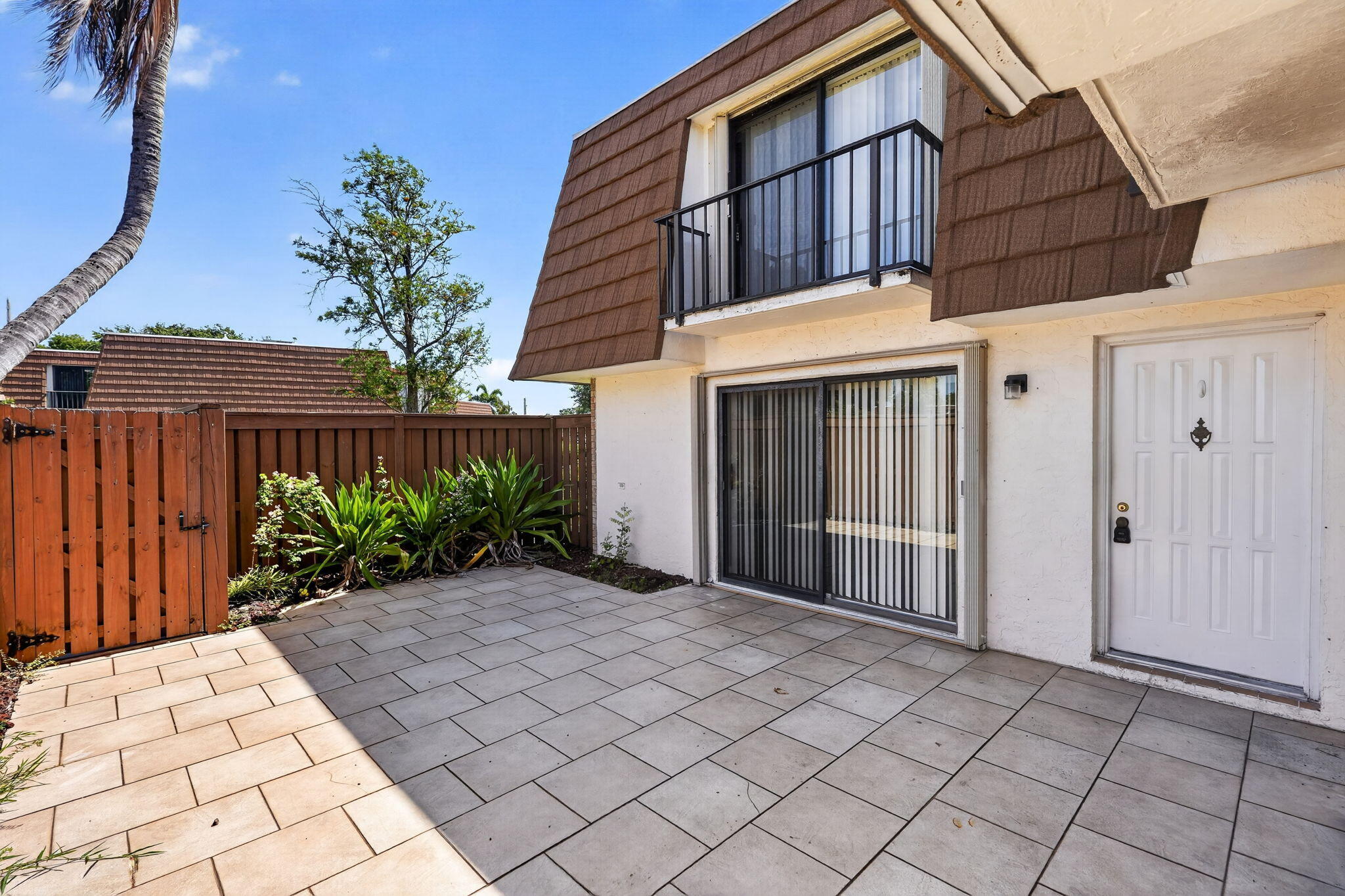 TEQUESTA HILLS CONDO - Residential