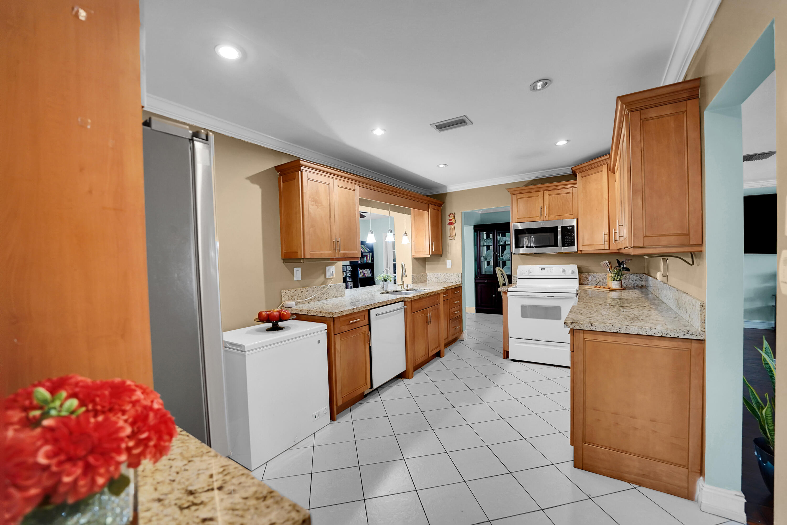 MAINLANDS OF TAMARAC LAKES - Residential