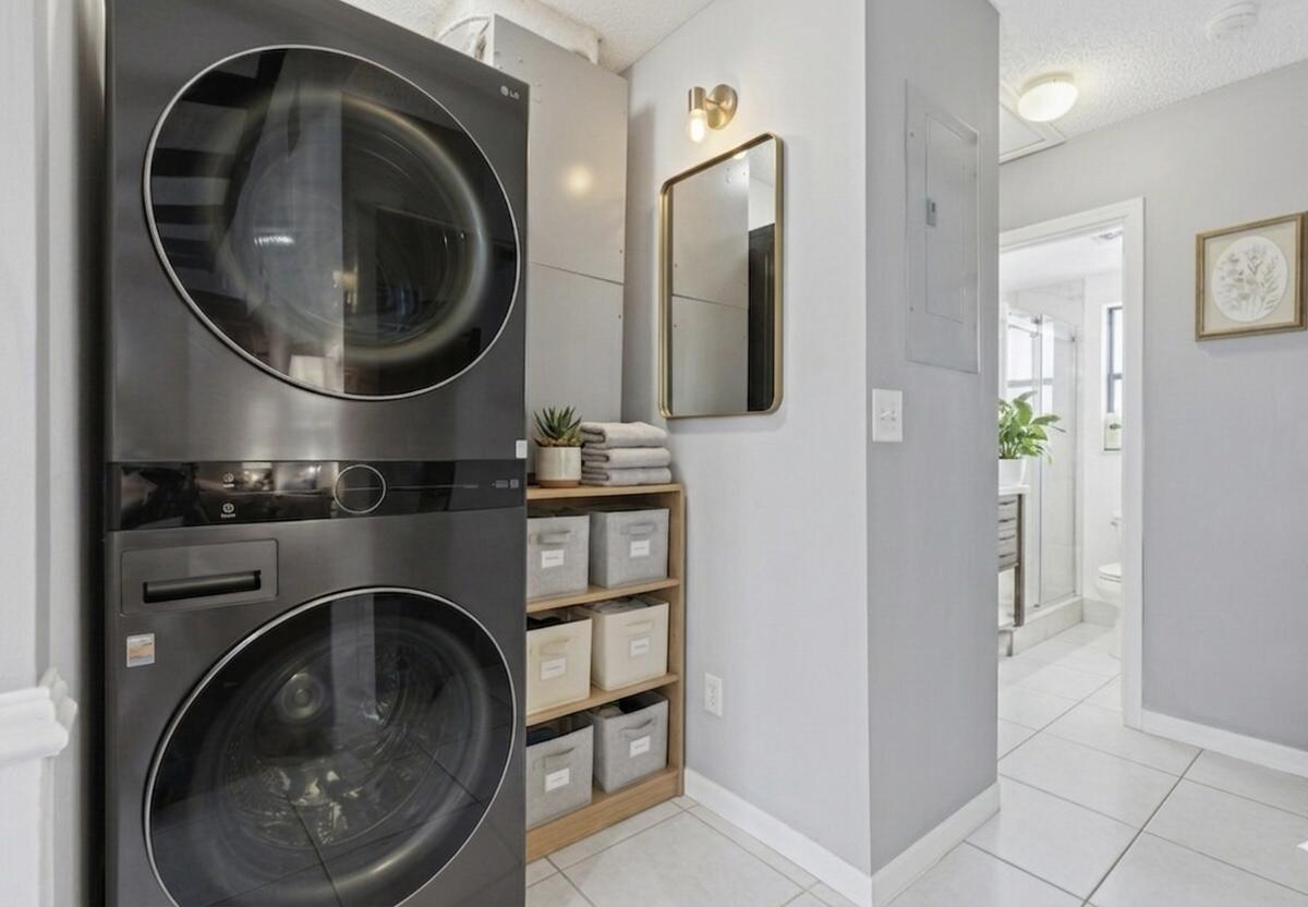 GARDEN HILLS UNIT TWO - Residential Lease