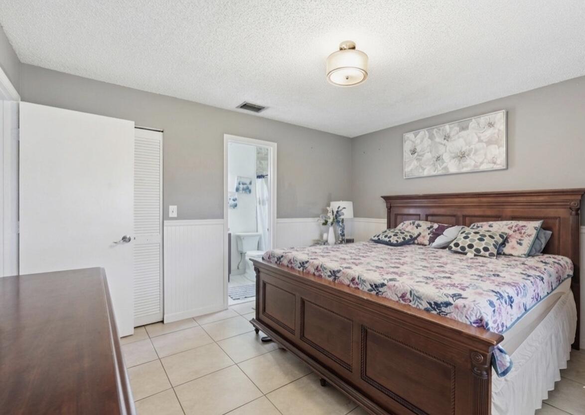 GARDEN HILLS UNIT TWO - Residential Lease