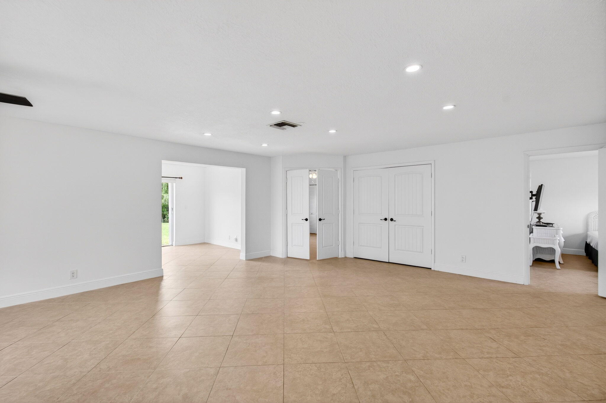DELRAY VILLAS 4 - Residential Lease