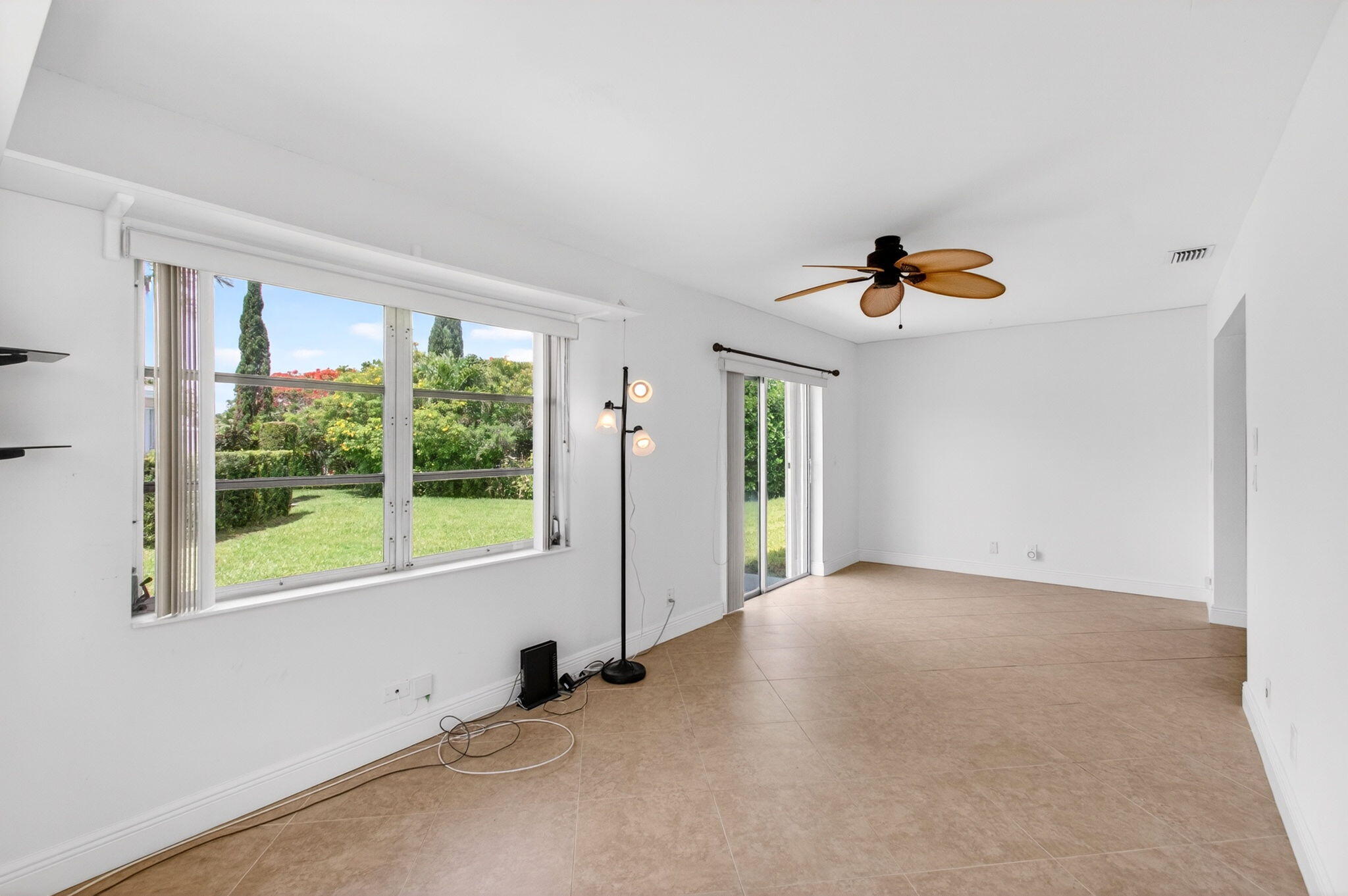DELRAY VILLAS 4 - Residential Lease
