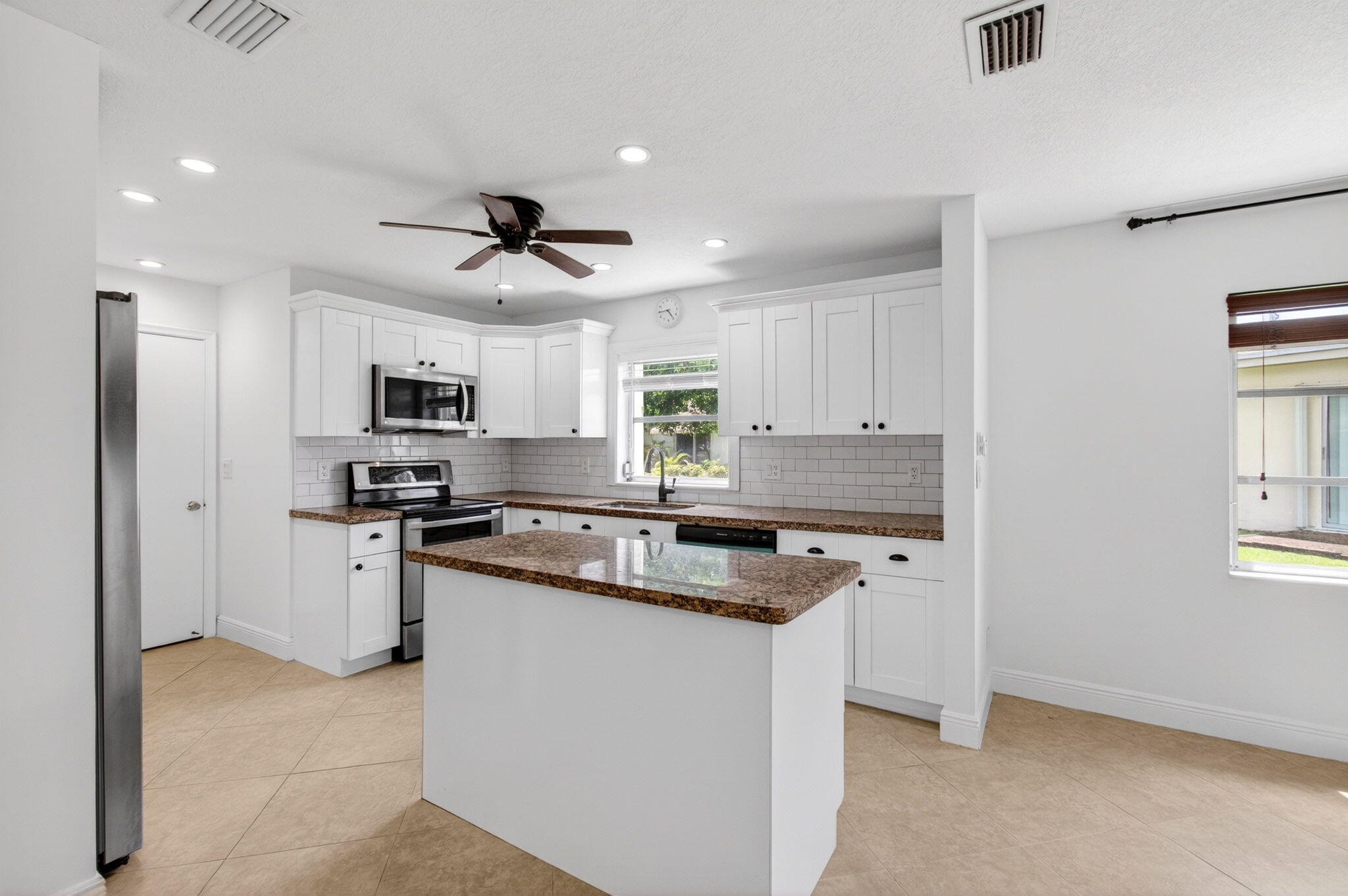 DELRAY VILLAS 4 - Residential Lease