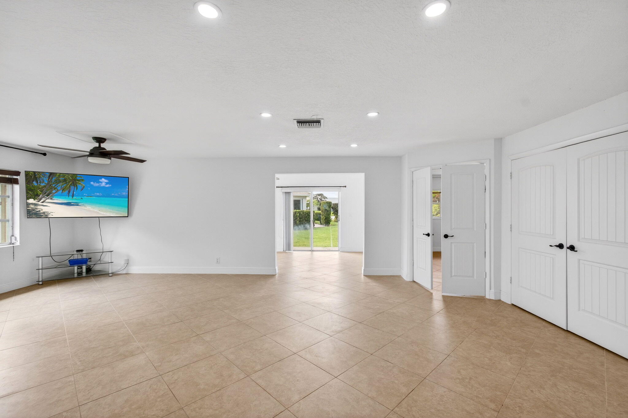DELRAY VILLAS 4 - Residential Lease