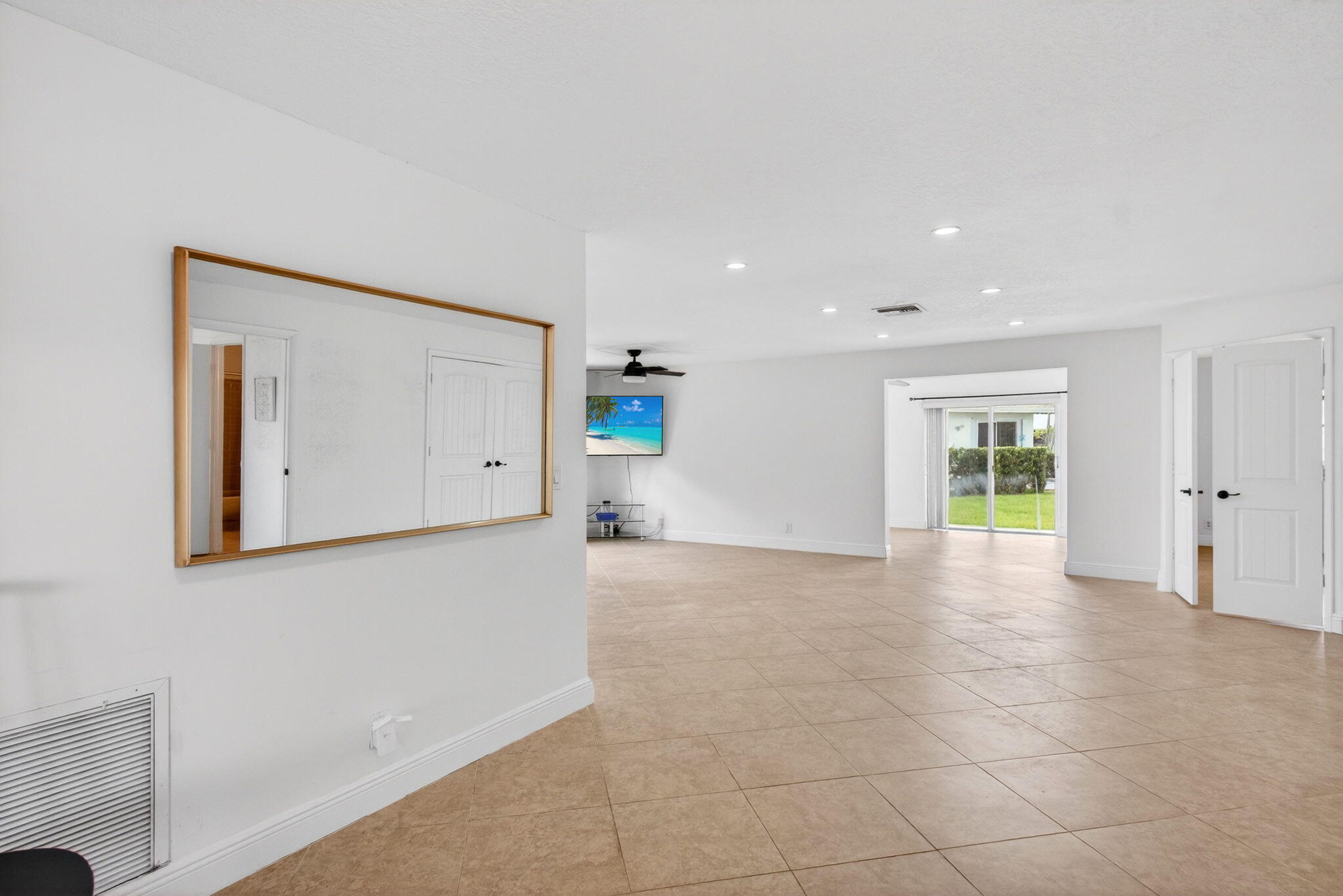 DELRAY VILLAS 4 - Residential Lease