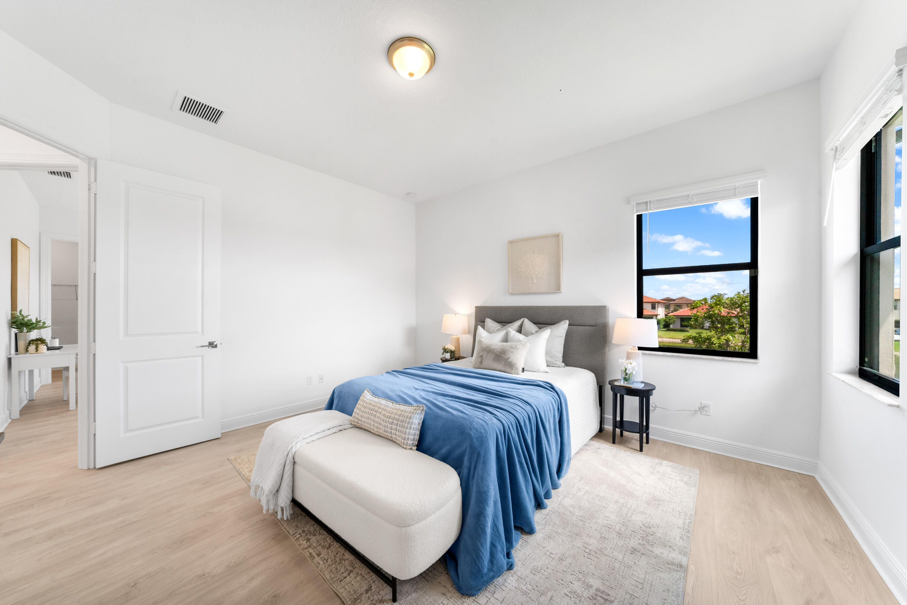 PARKLAND BAY - Residential