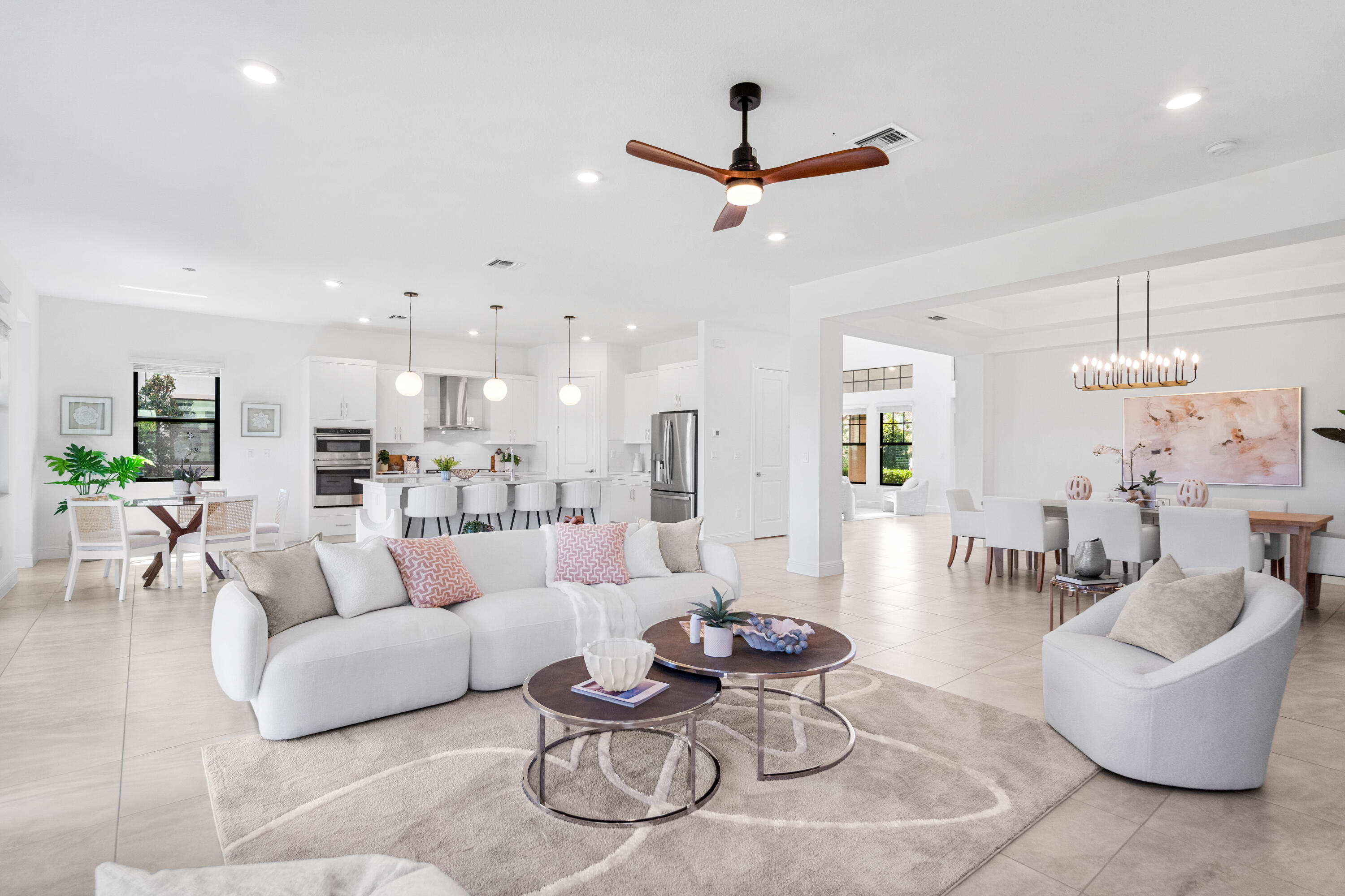 PARKLAND BAY - Residential