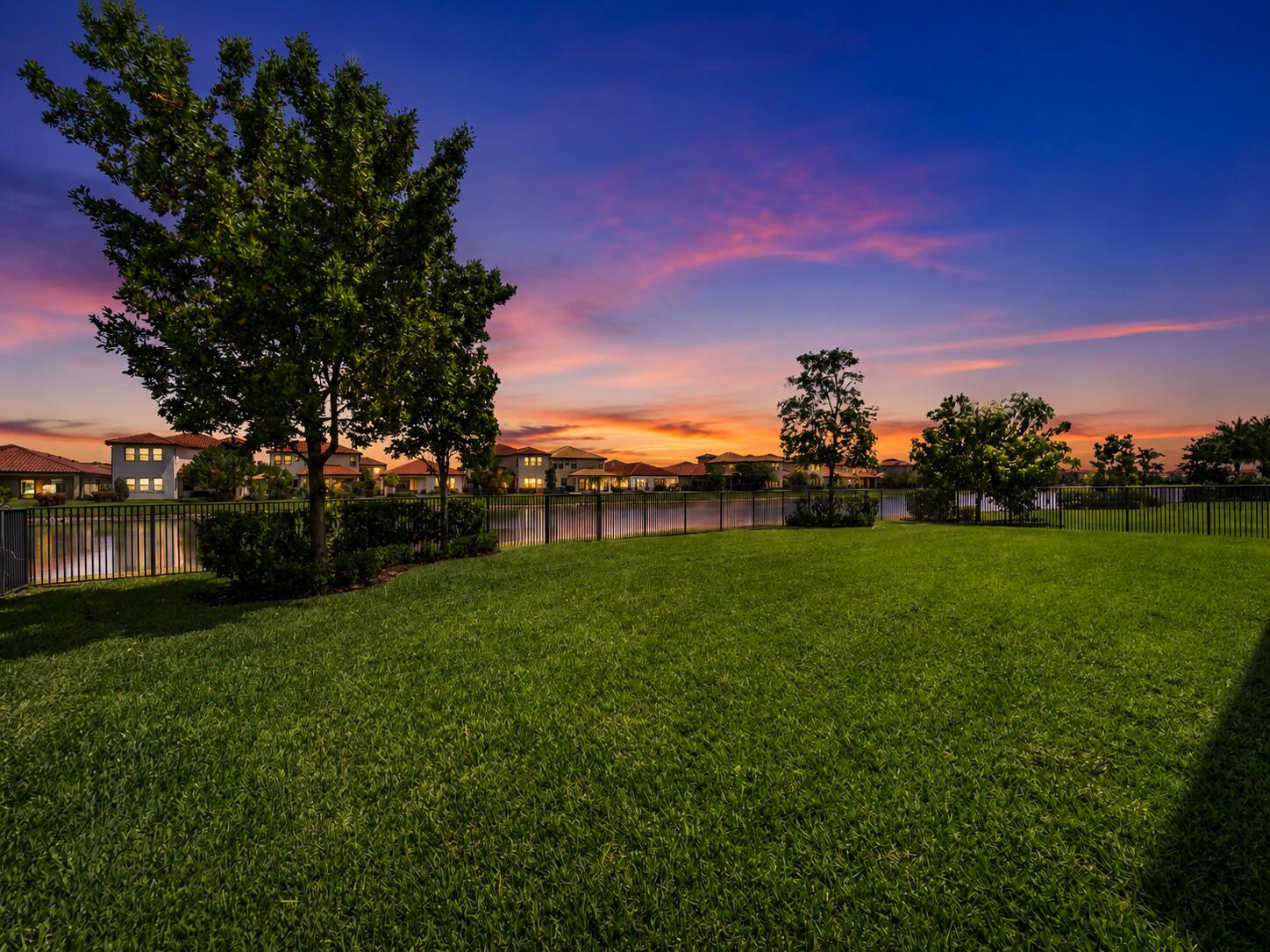 PARKLAND BAY - Residential