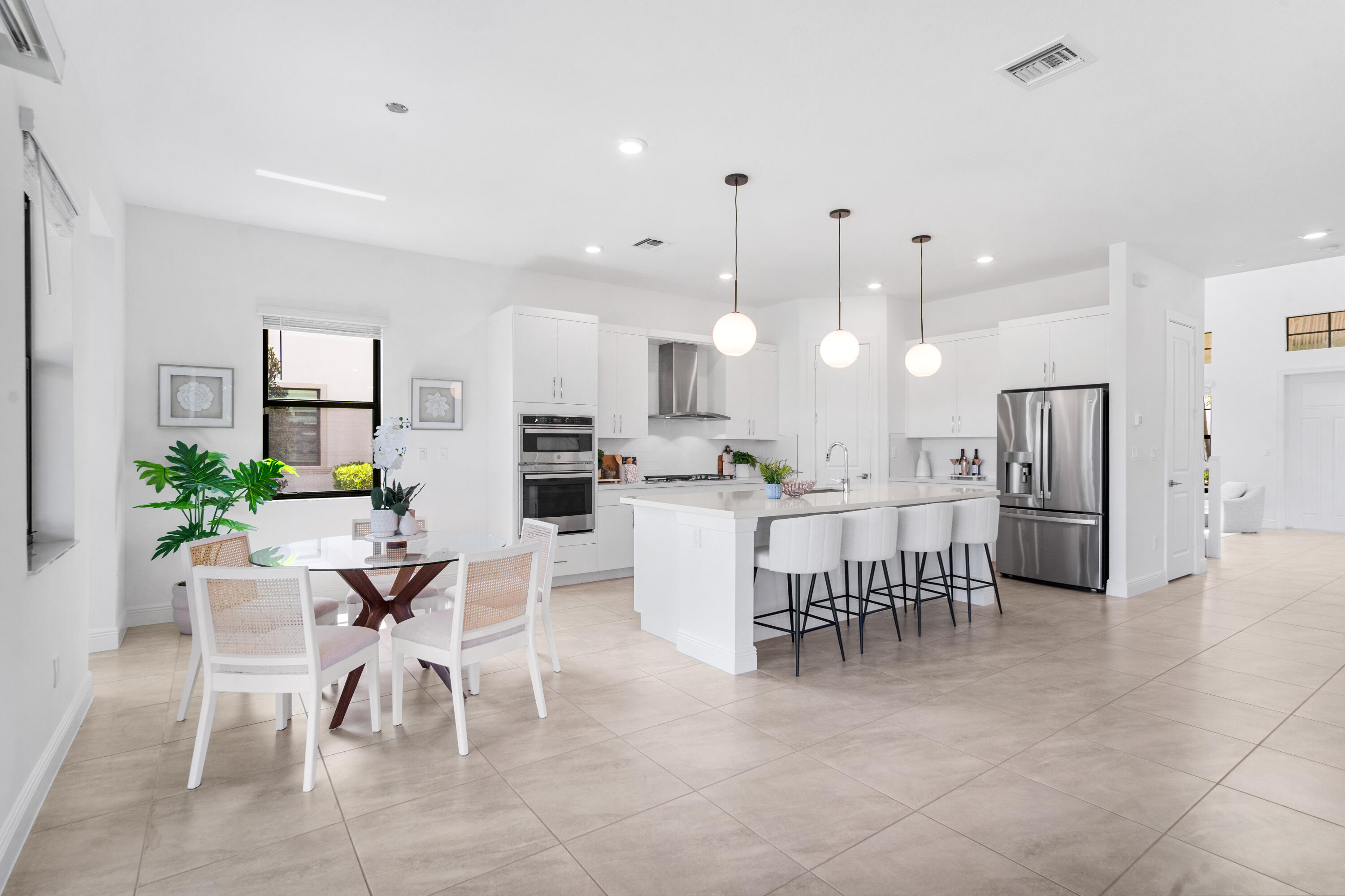 PARKLAND BAY - Residential