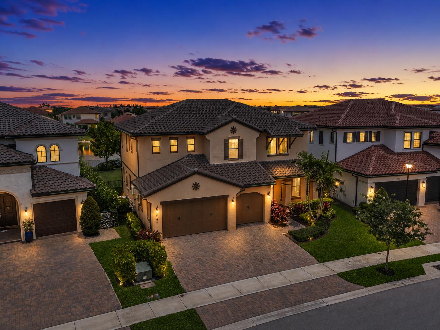 PARKLAND BAY - Residential