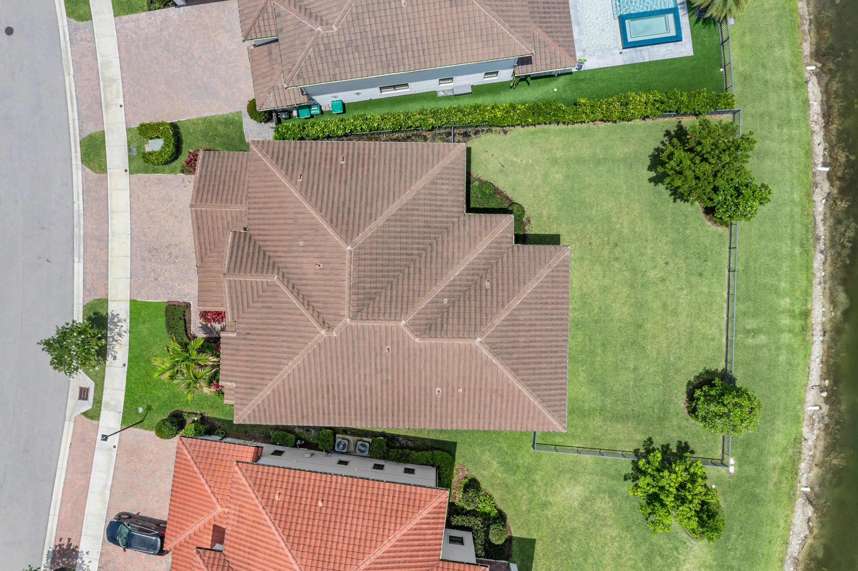 PARKLAND BAY - Residential