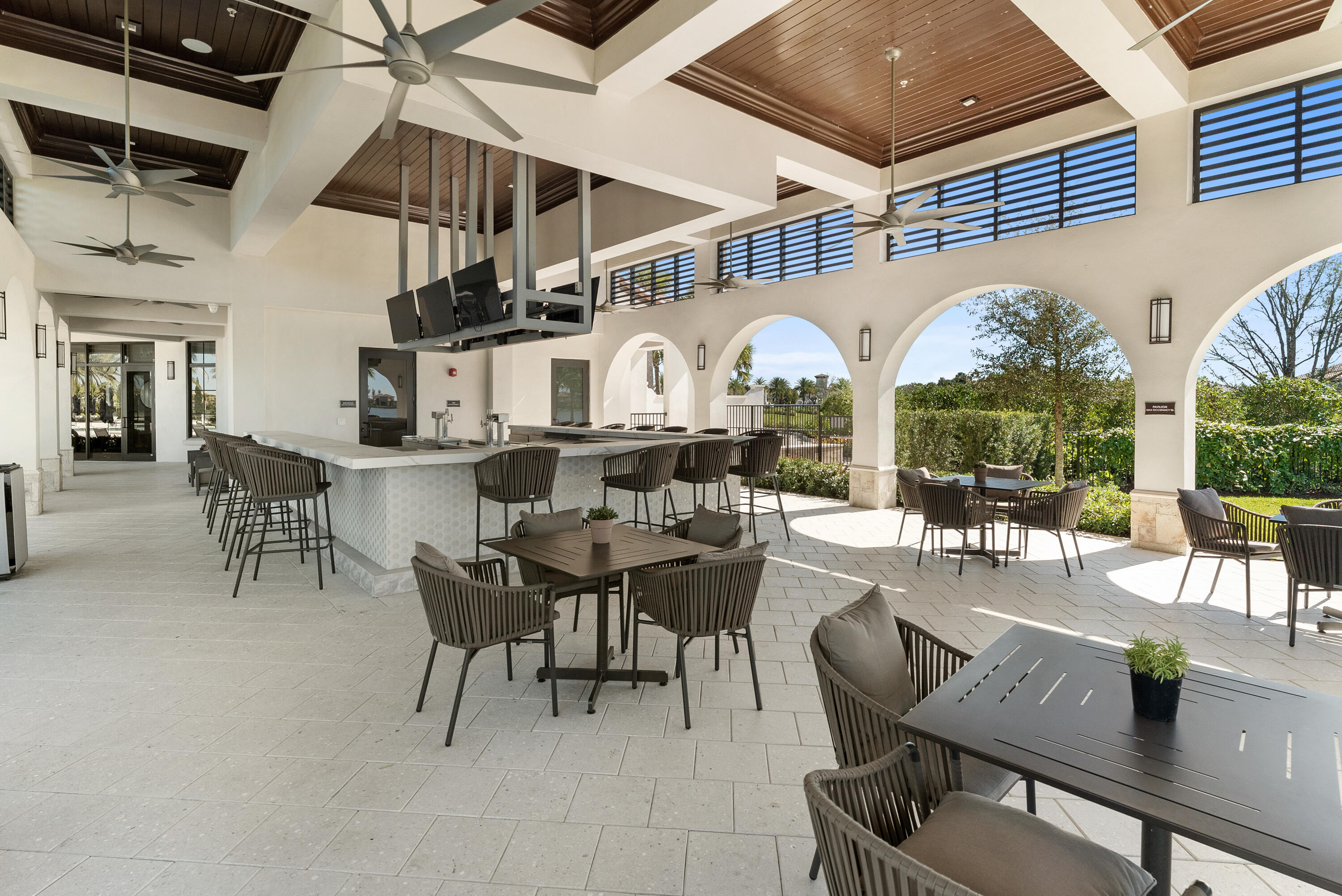 PARKLAND BAY - Residential