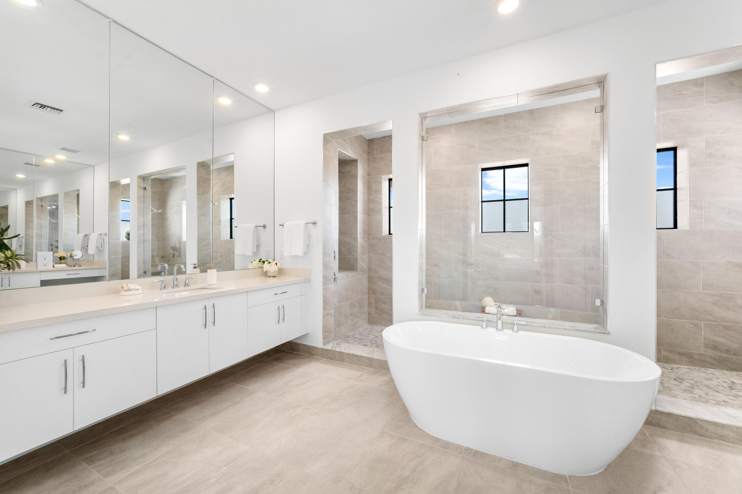 PARKLAND BAY - Residential