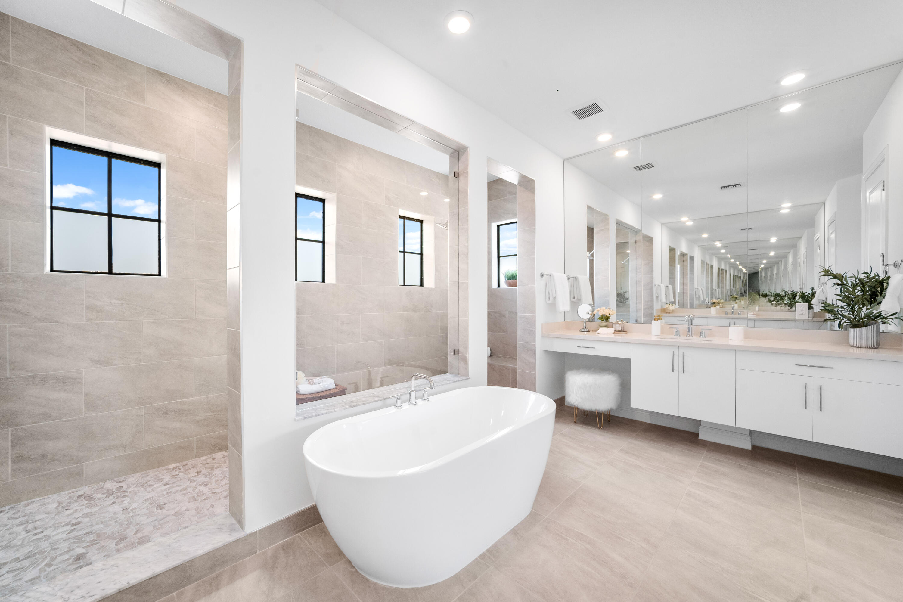 PARKLAND BAY - Residential