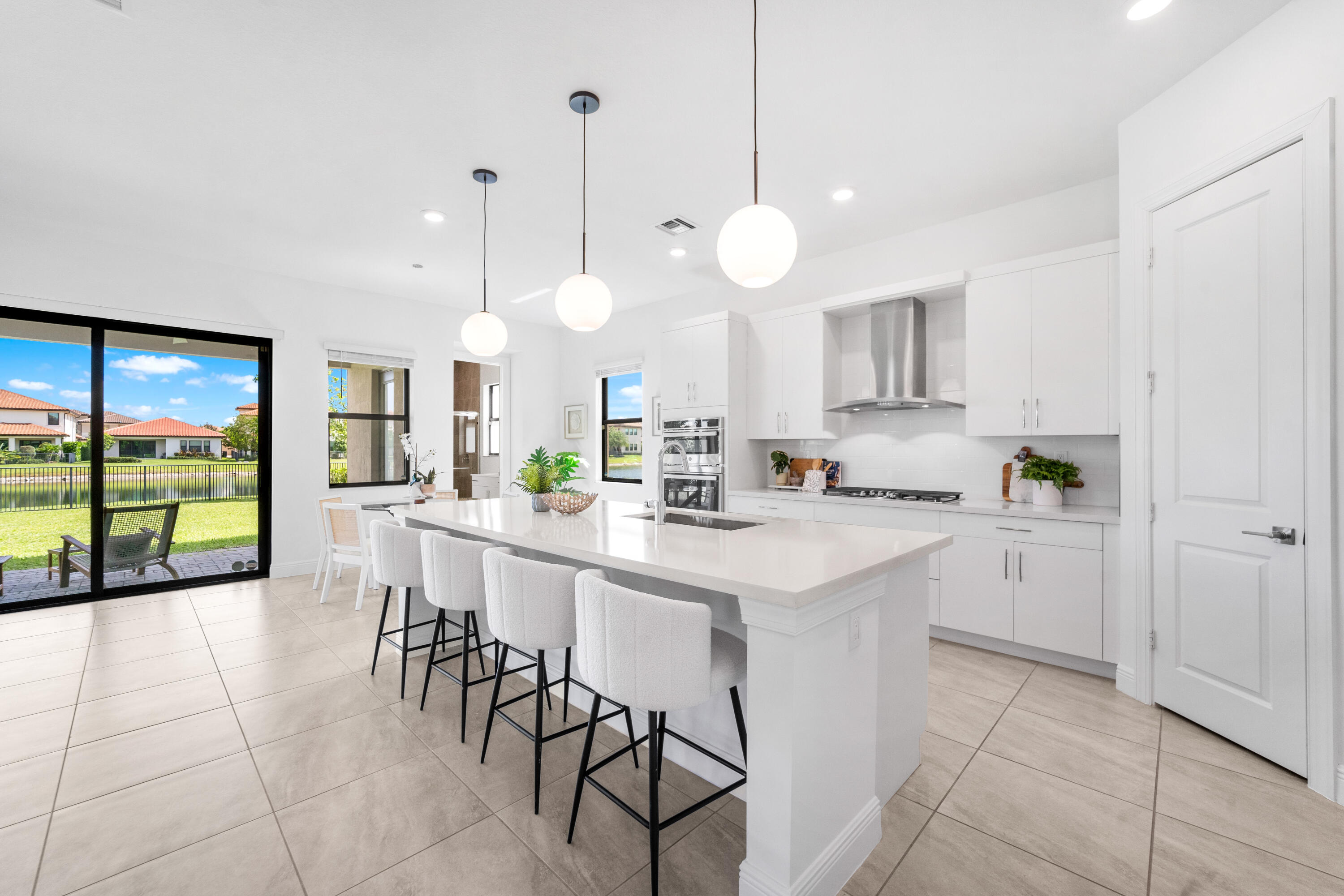 PARKLAND BAY - Residential