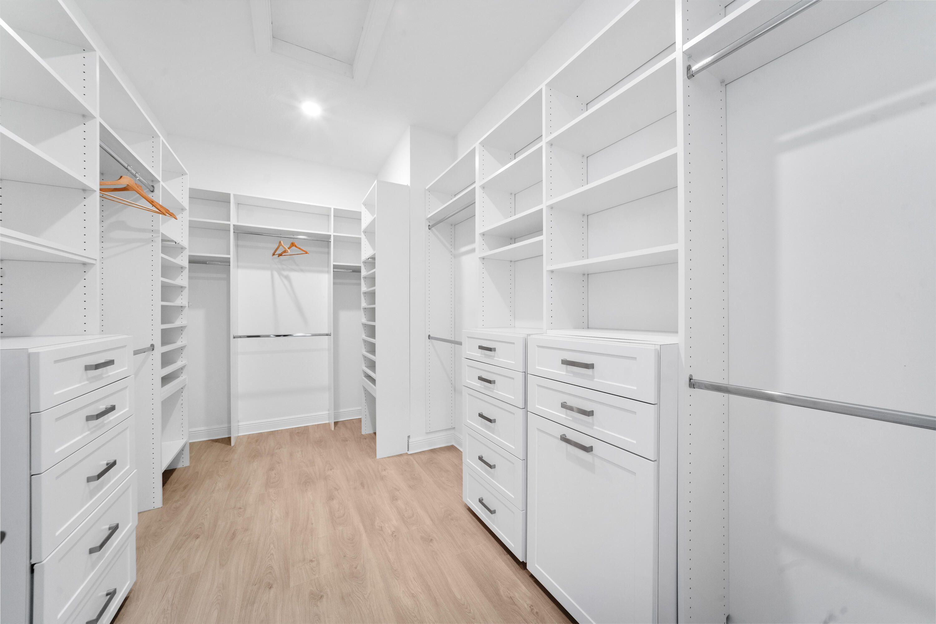 PARKLAND BAY - Residential
