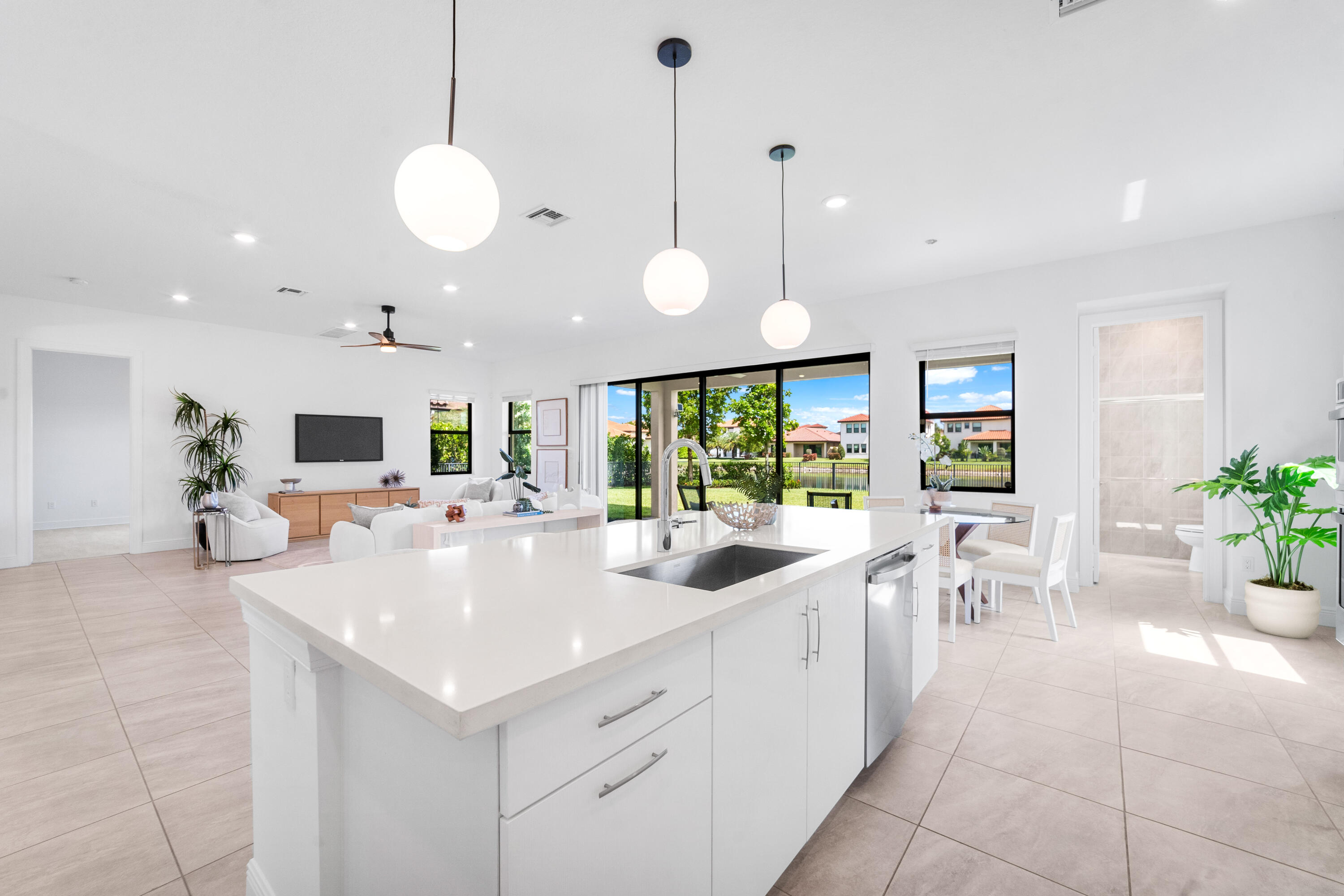 PARKLAND BAY - Residential