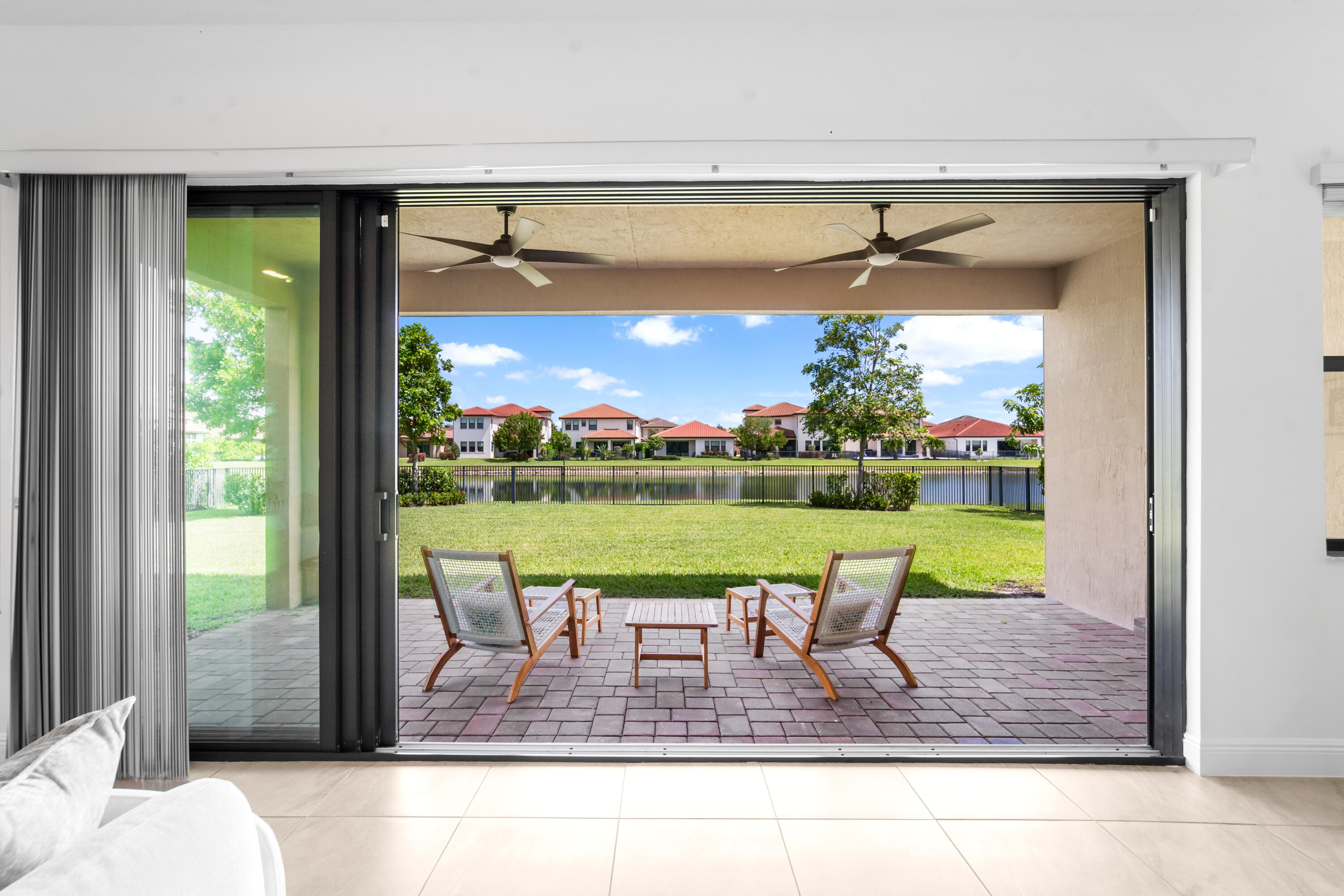 PARKLAND BAY - Residential