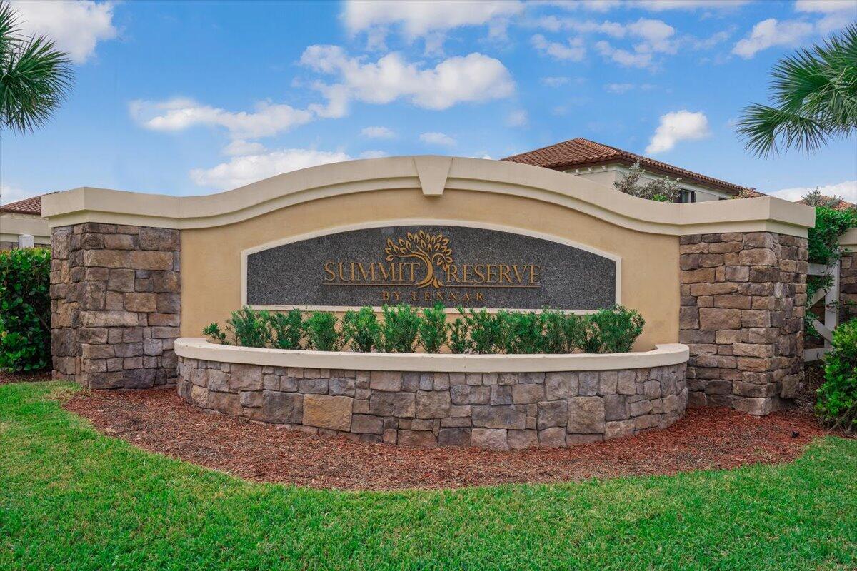 RESERVE AT SUMMIT - Residential Lease