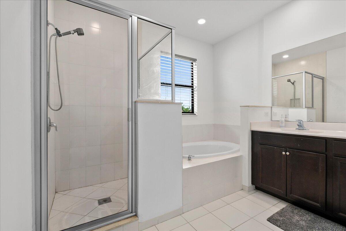 RESERVE AT SUMMIT - Residential Lease