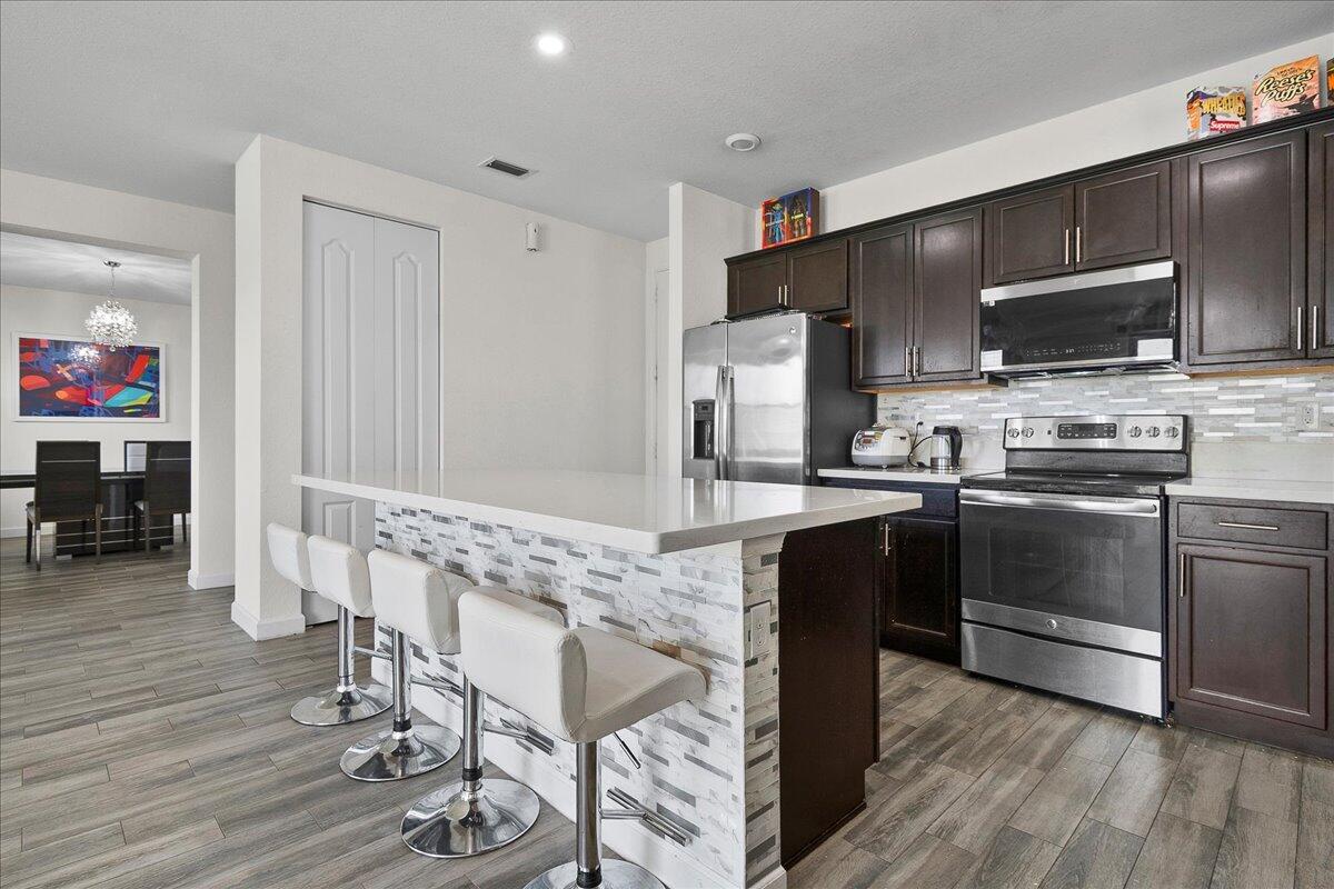RESERVE AT SUMMIT - Residential Lease