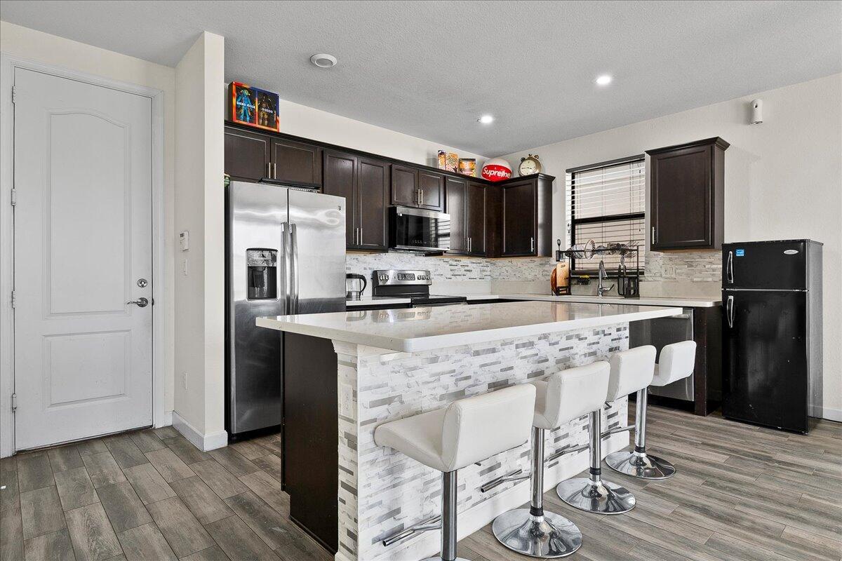 RESERVE AT SUMMIT - Residential Lease