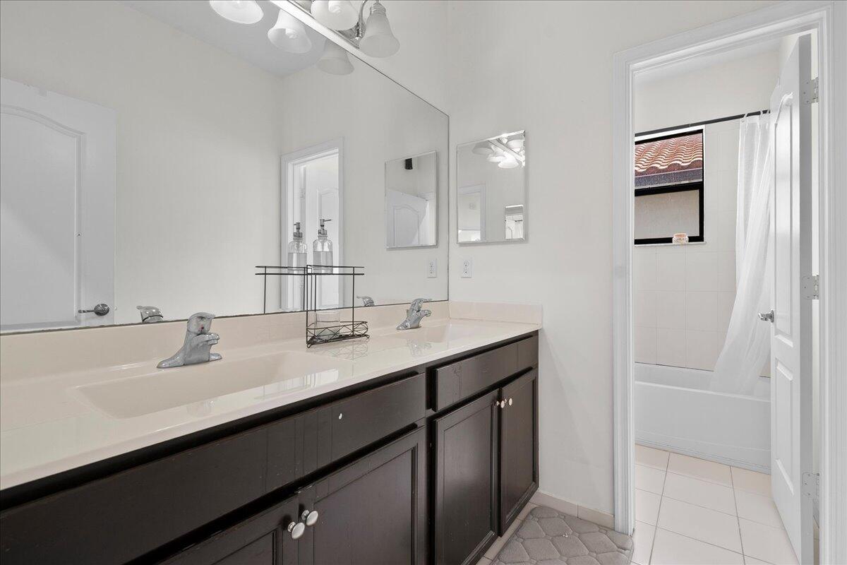 RESERVE AT SUMMIT - Residential Lease