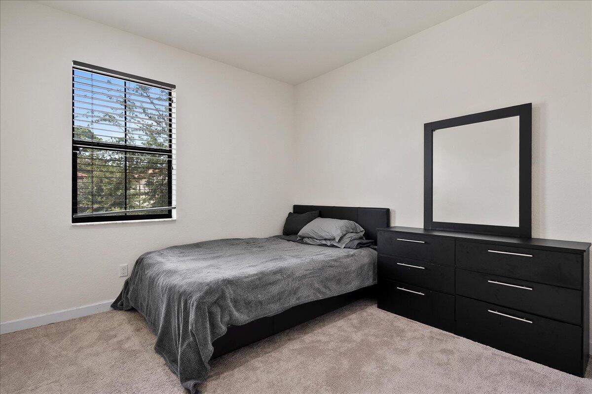 RESERVE AT SUMMIT - Residential Lease