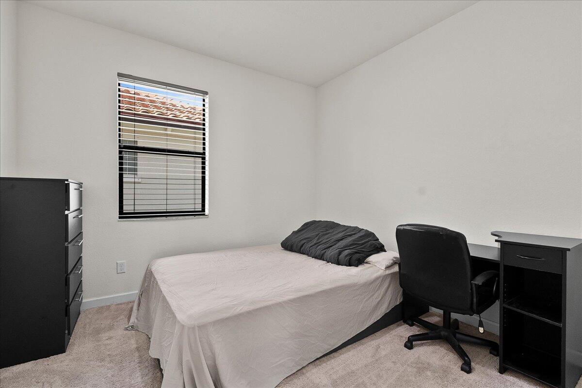 RESERVE AT SUMMIT - Residential Lease