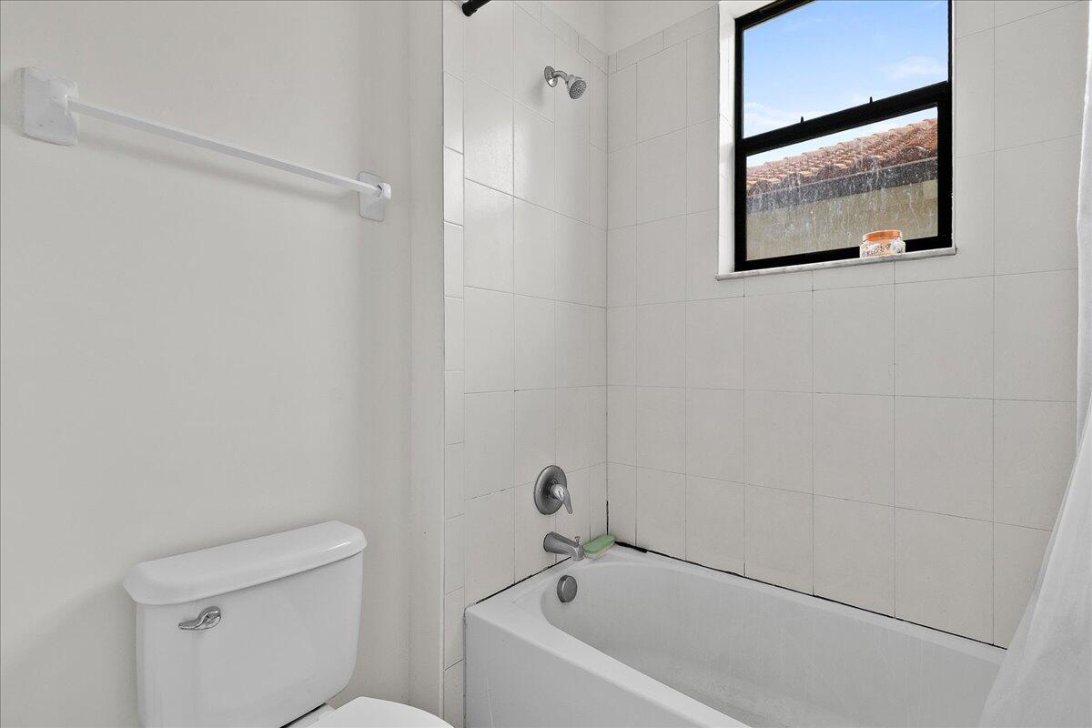 RESERVE AT SUMMIT - Residential Lease