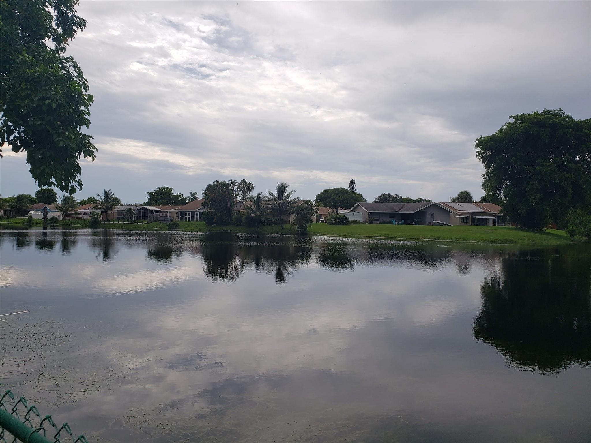 LAUDERDALE NORTH PARK - Residential