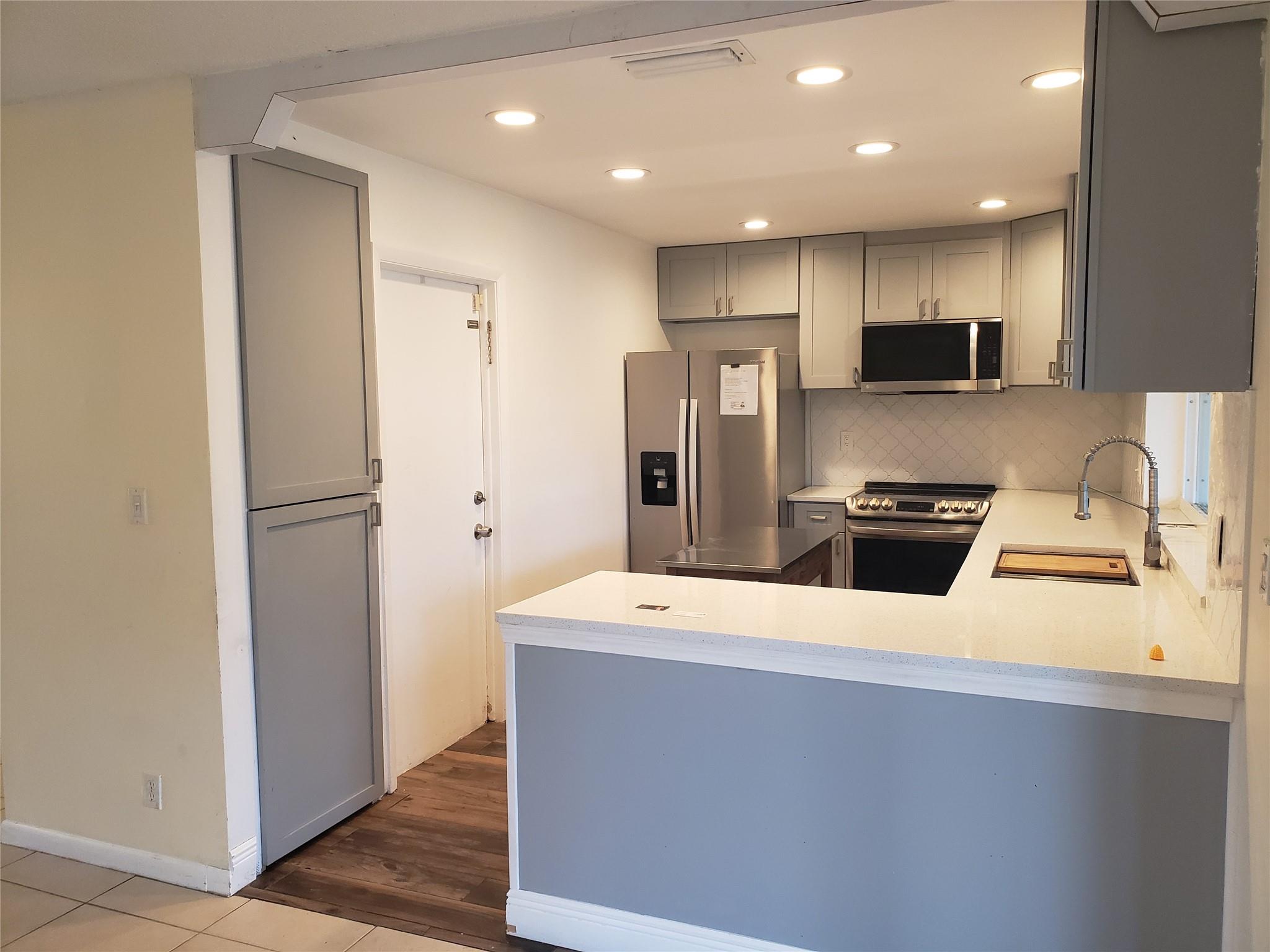 LAUDERDALE NORTH PARK - Residential