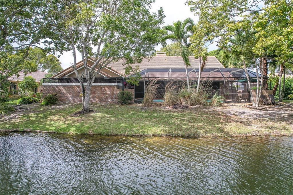 GLEN ISLES - Residential