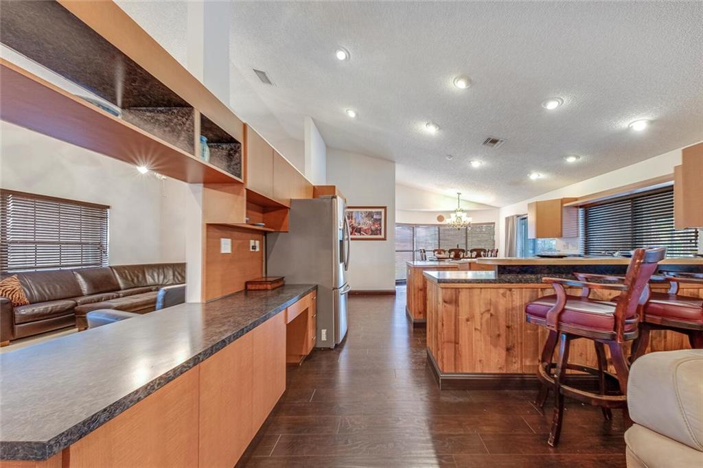 GLEN ISLES - Residential