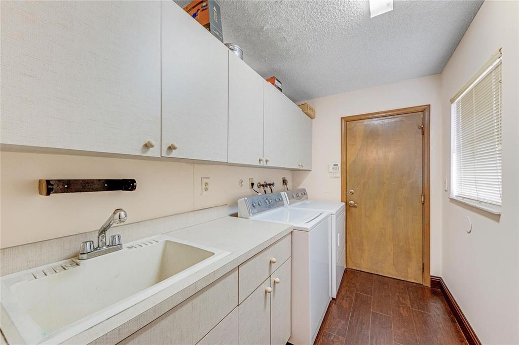 GLEN ISLES - Residential