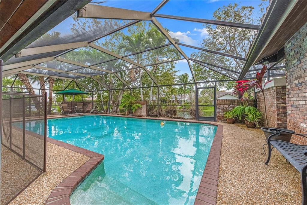 GLEN ISLES - Residential